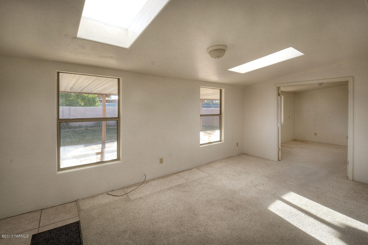 3250 N El Burrito Avenue