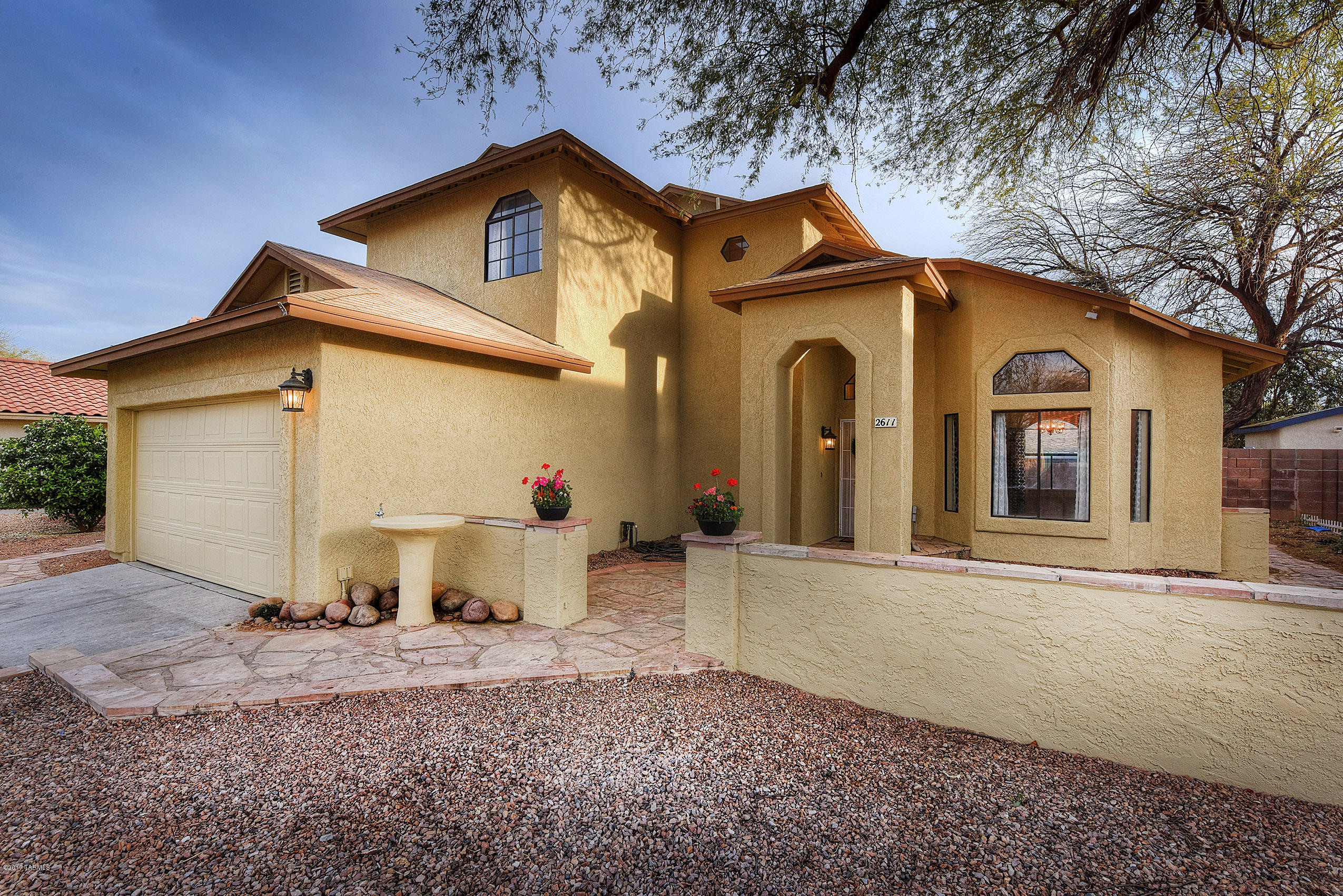 2611 W Camino Del Venegas