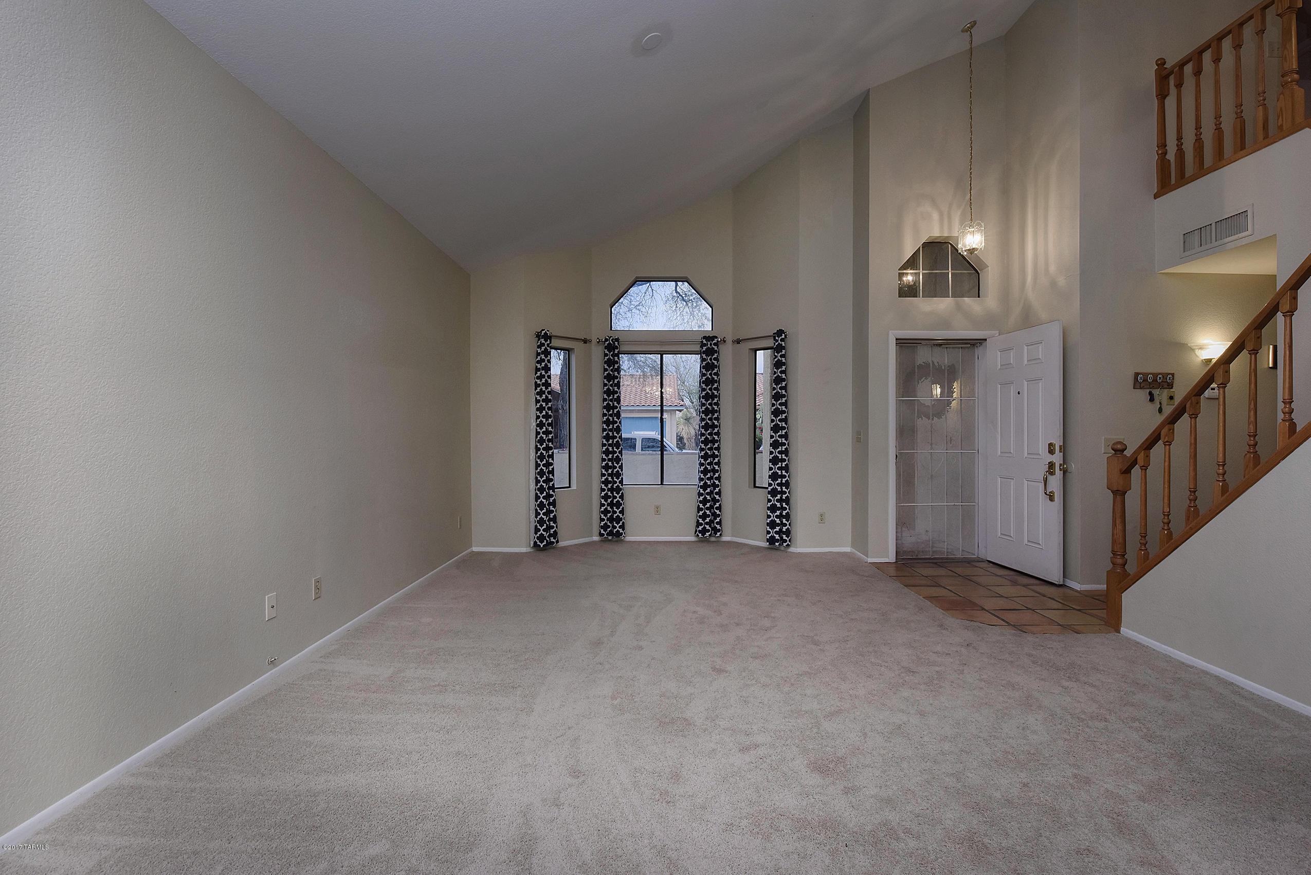 2611 W Camino Del Venegas