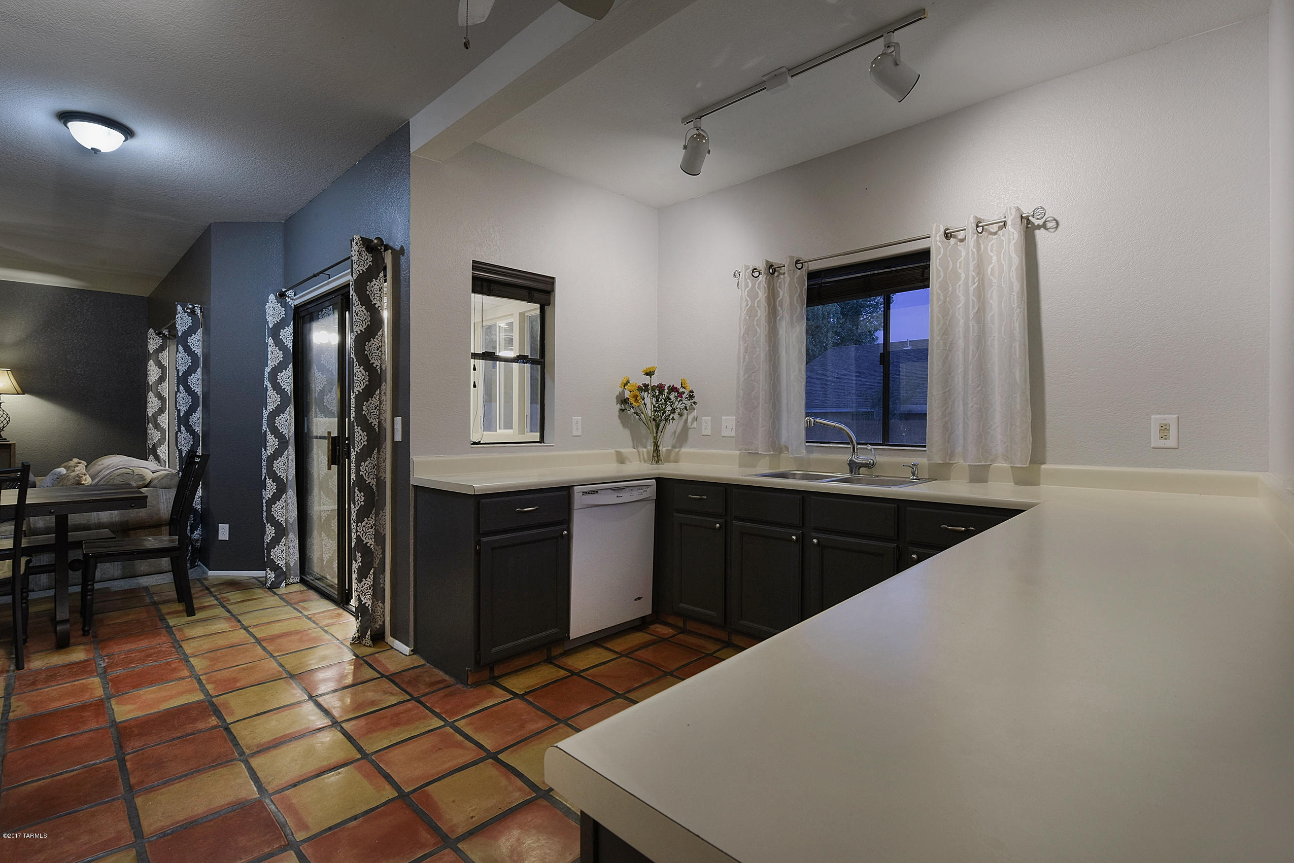 2611 W Camino Del Venegas