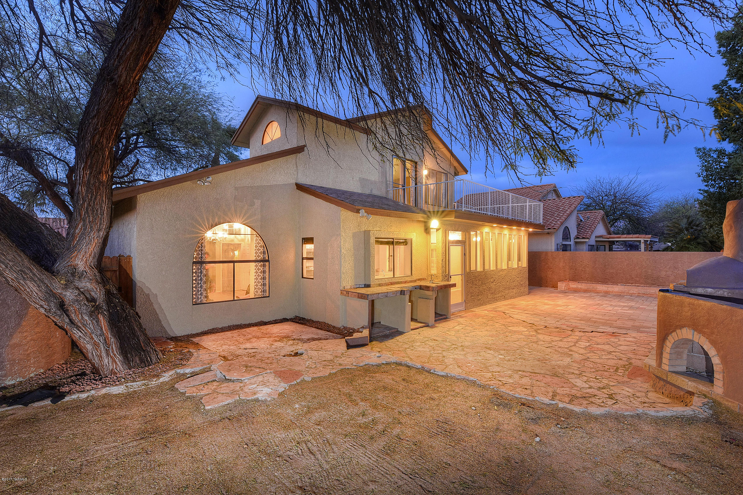 2611 W Camino Del Venegas