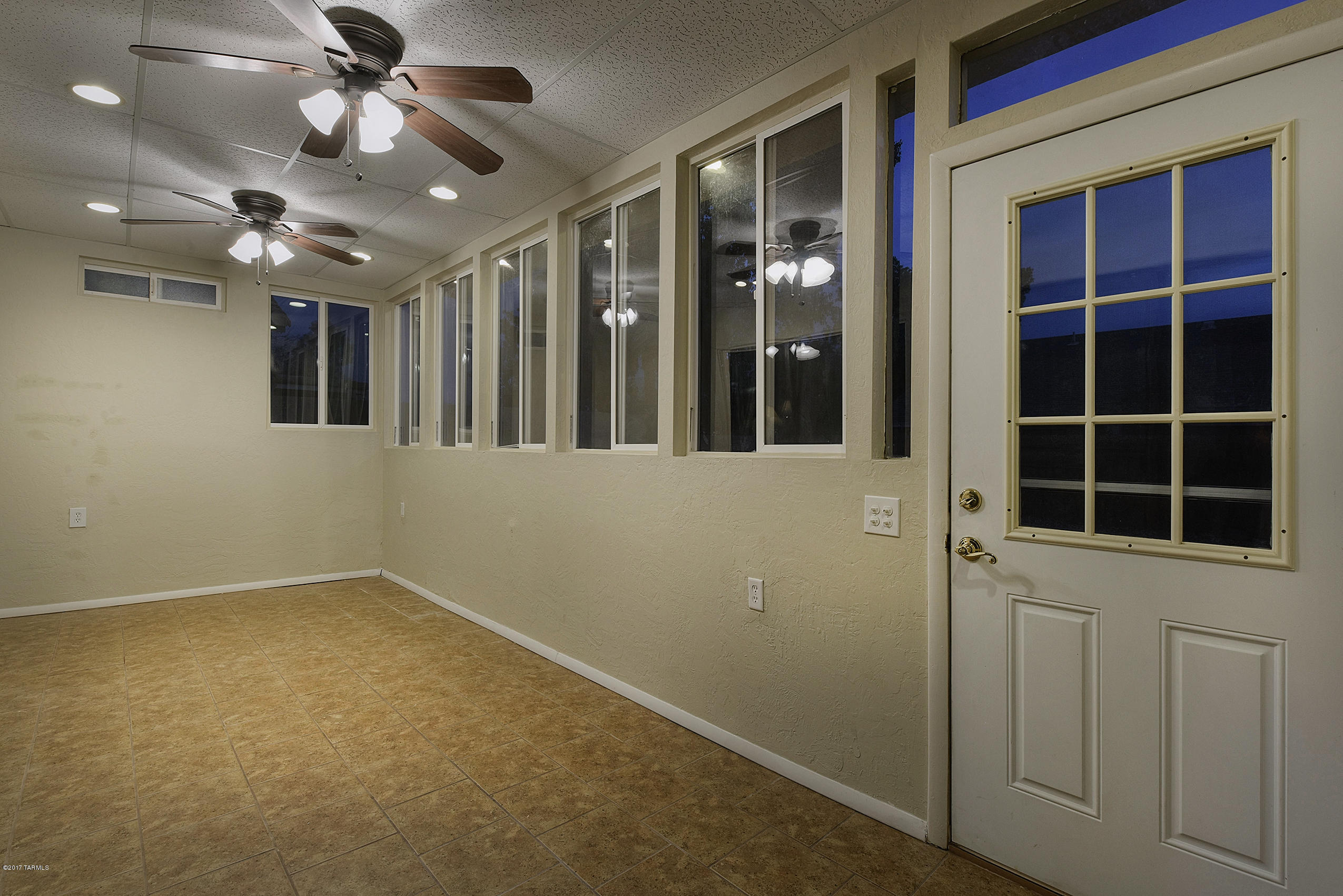 2611 W Camino Del Venegas