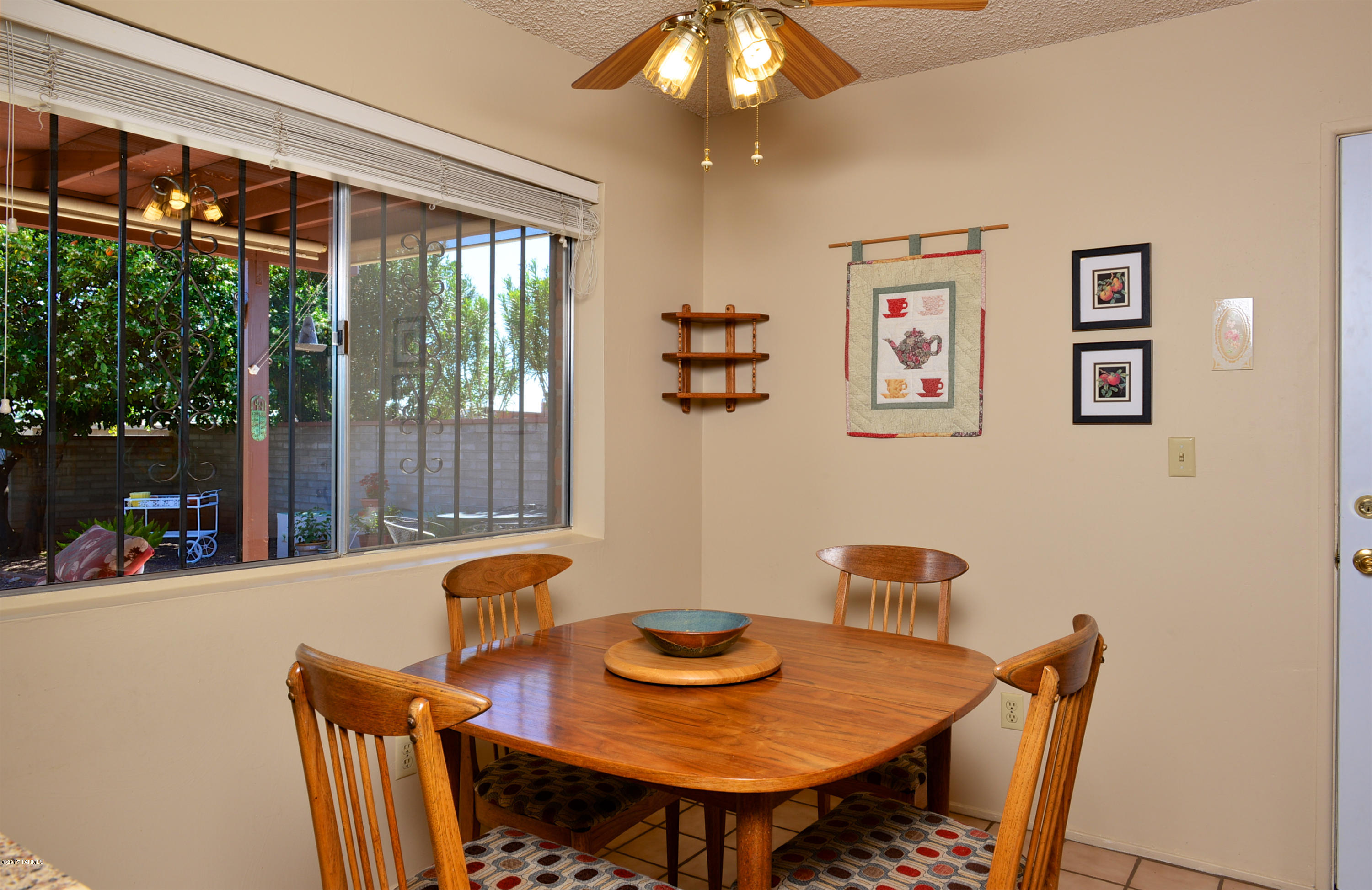 9072 E Palm Springs Place