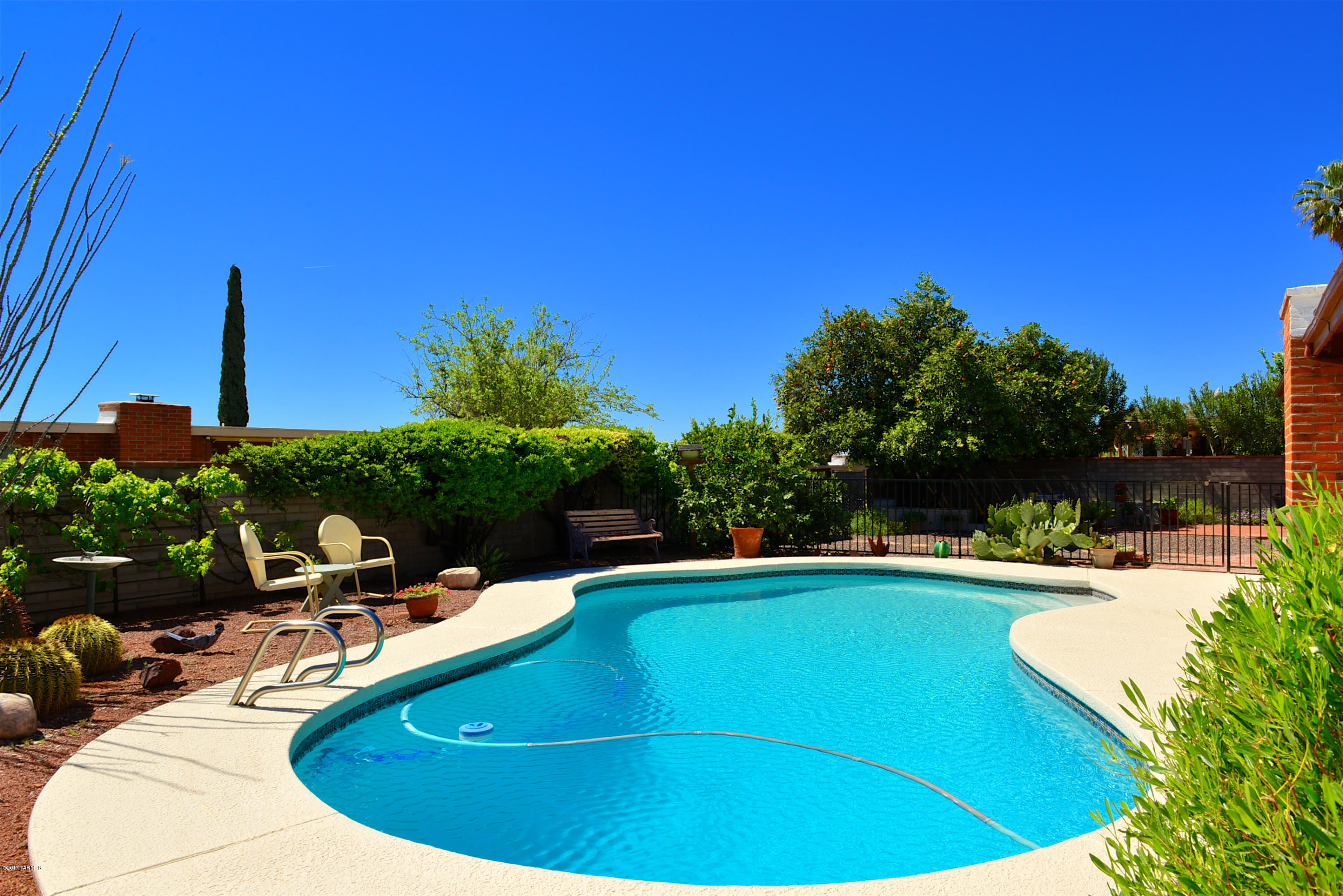 9072 E Palm Springs Place