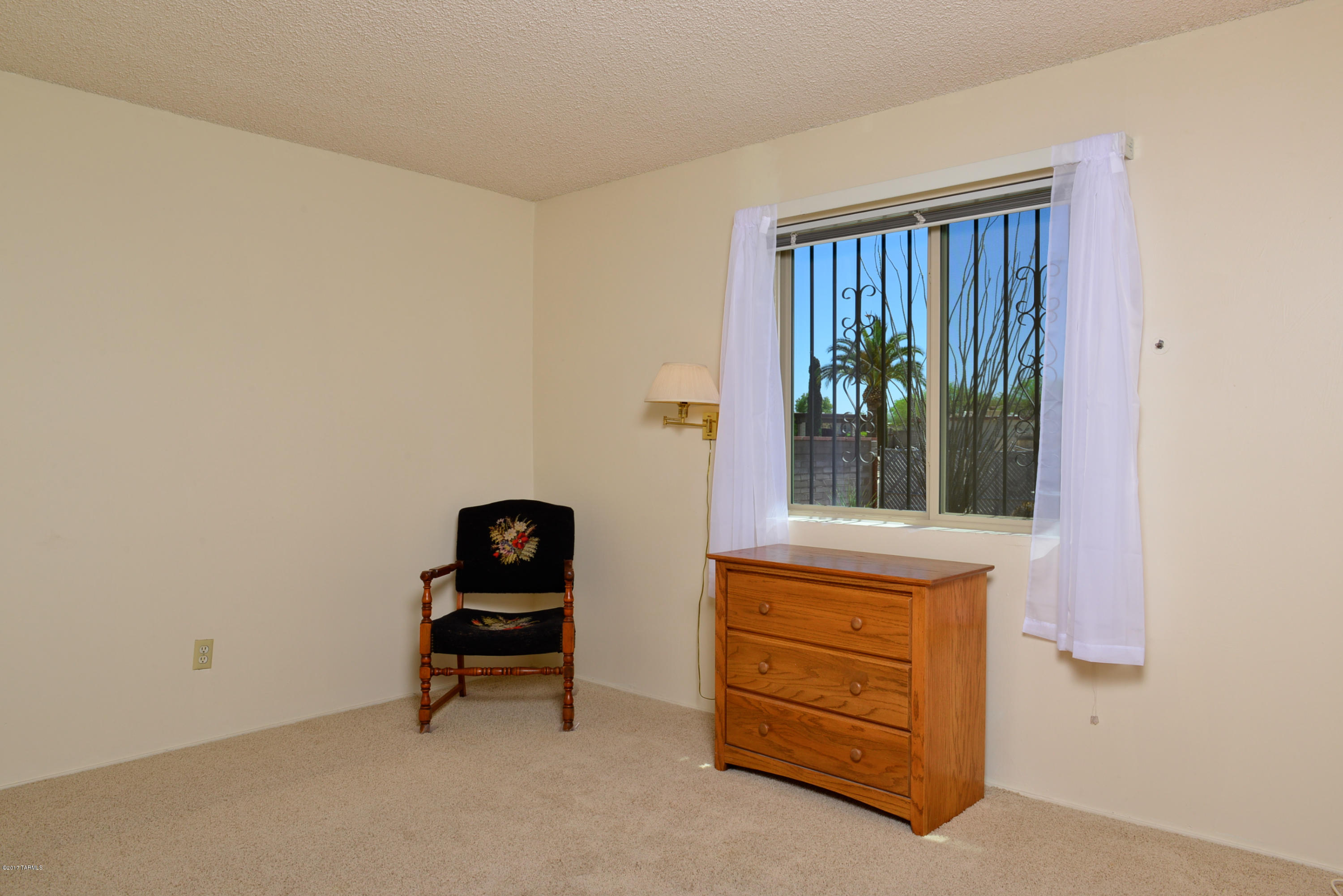 9072 E Palm Springs Place