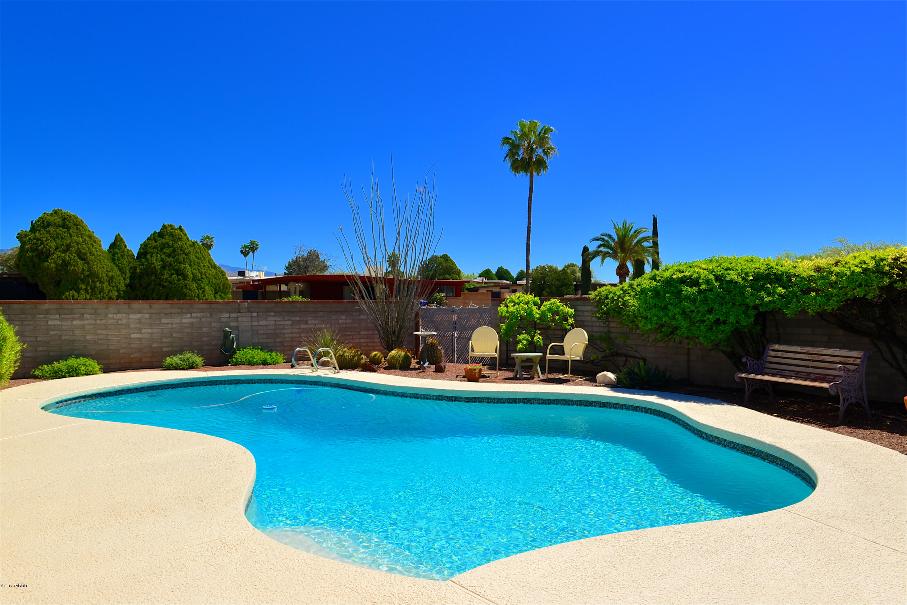 9072 E Palm Springs Place