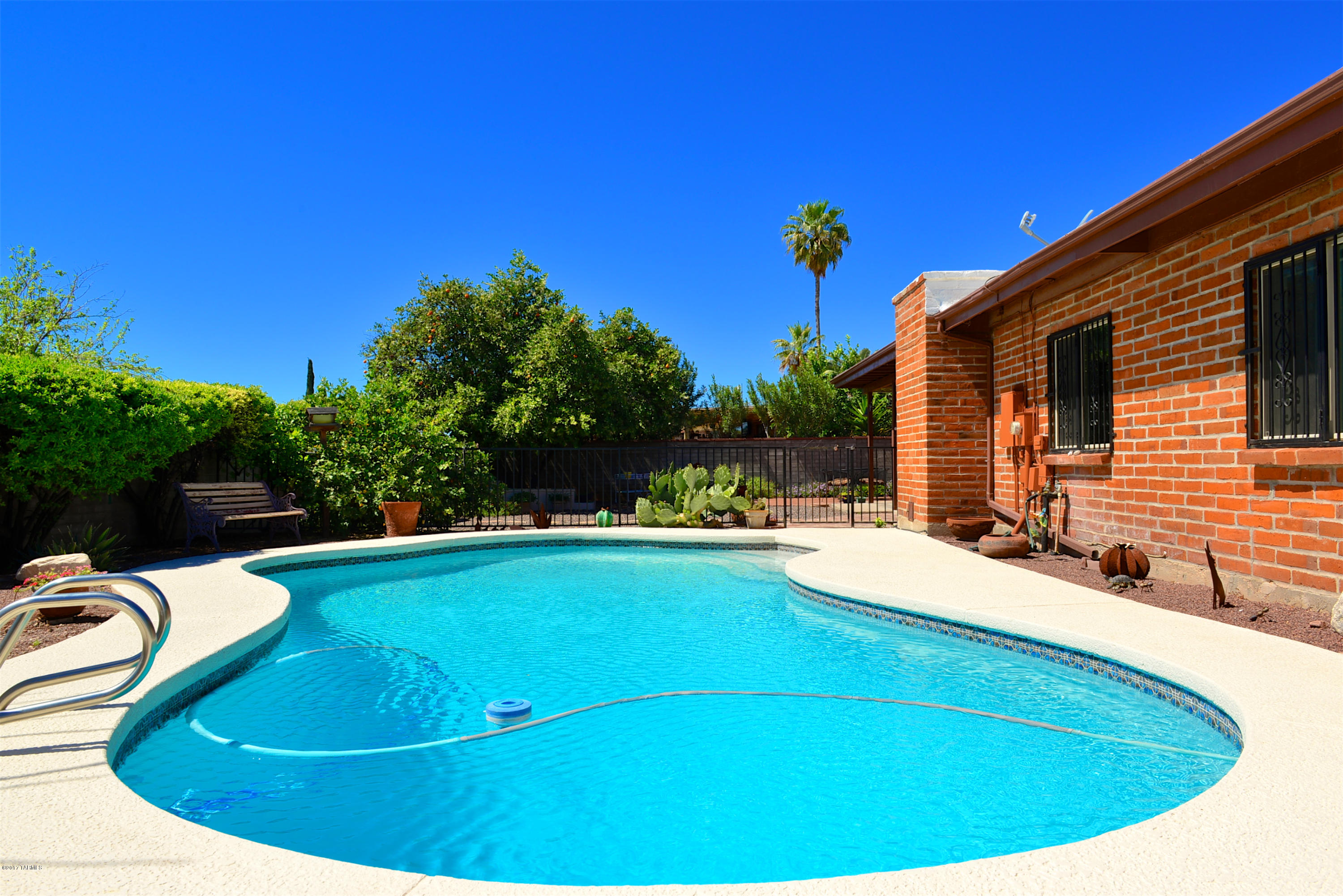 9072 E Palm Springs Place