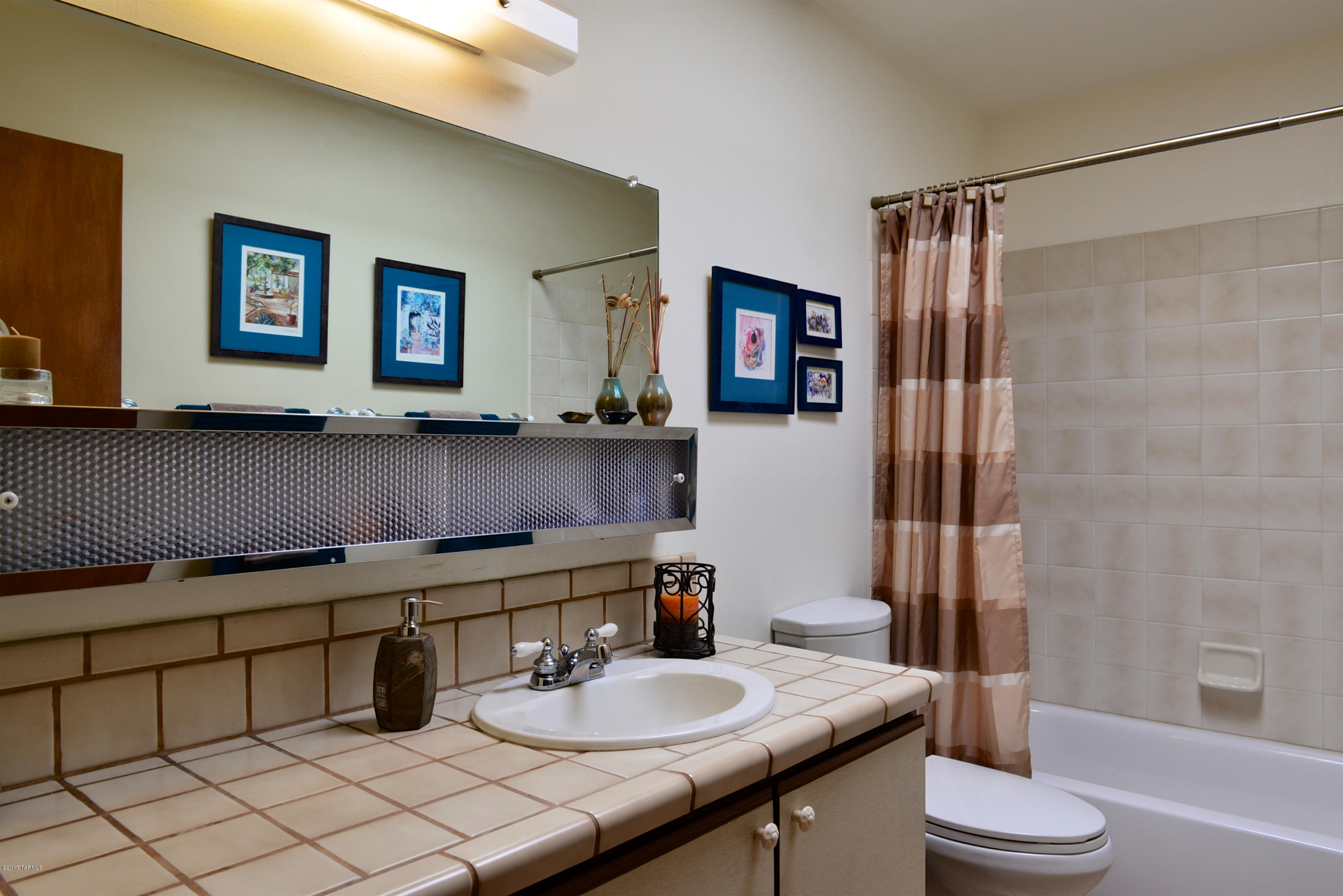 9072 E Palm Springs Place