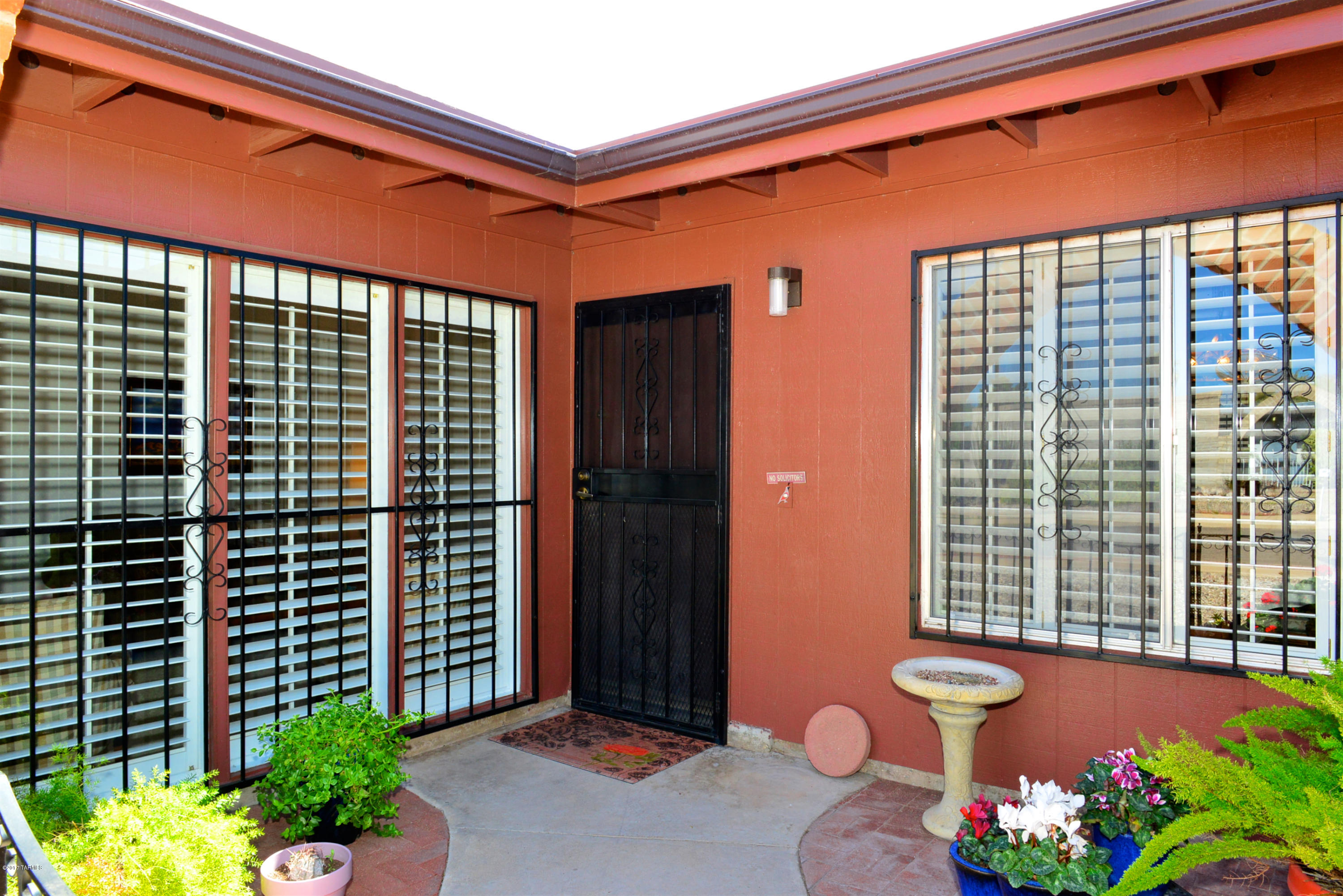 9072 E Palm Springs Place