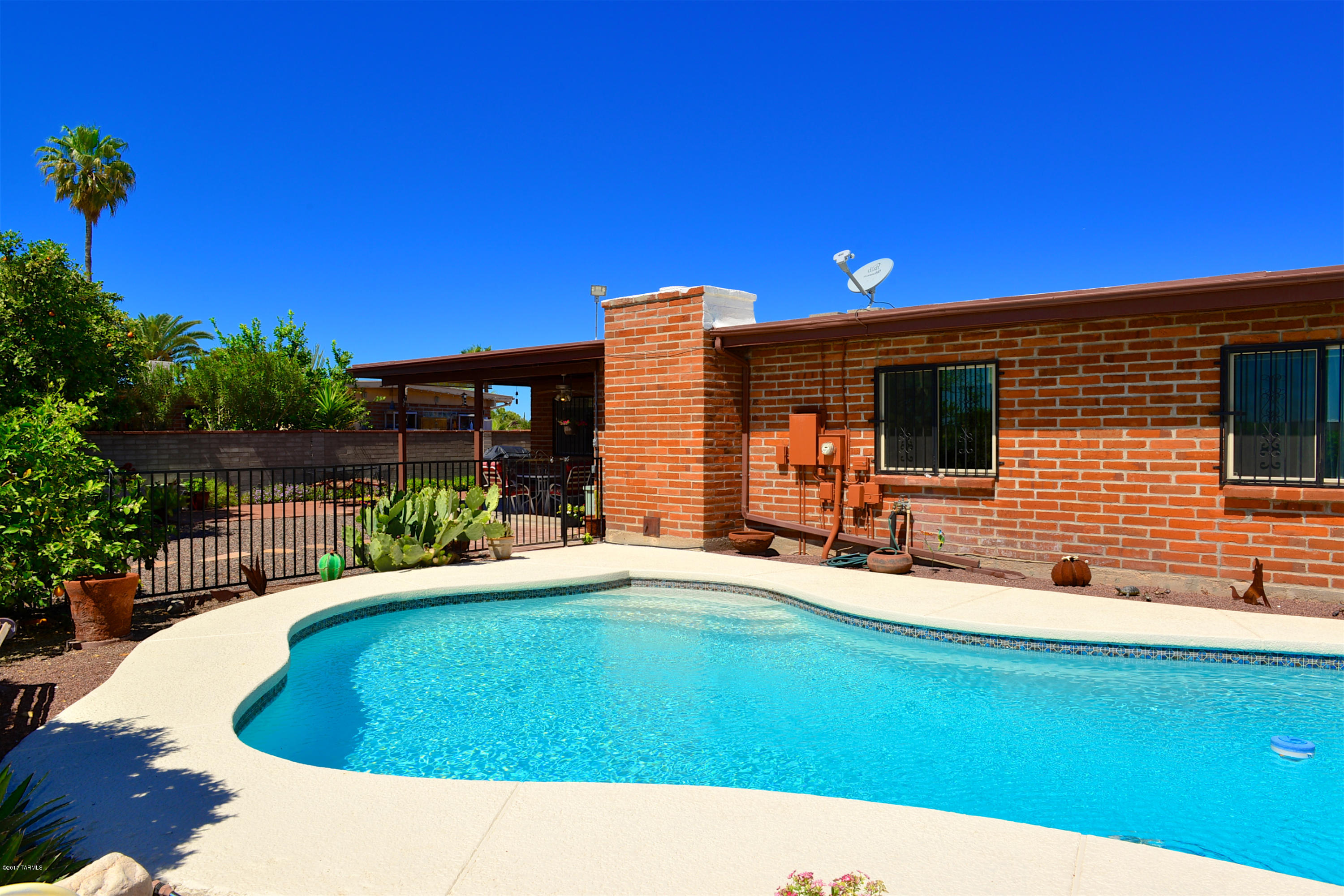 9072 E Palm Springs Place