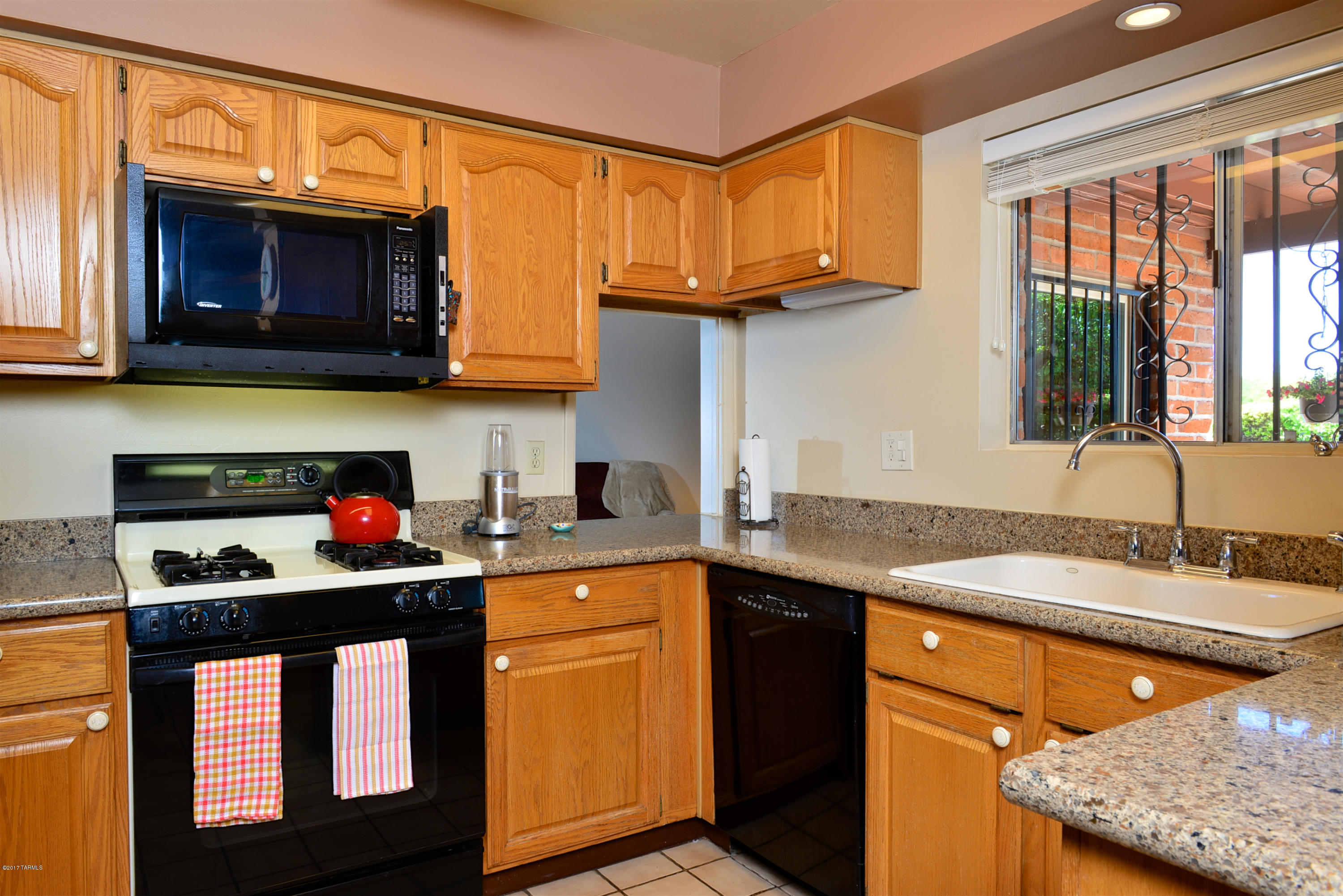 9072 E Palm Springs Place