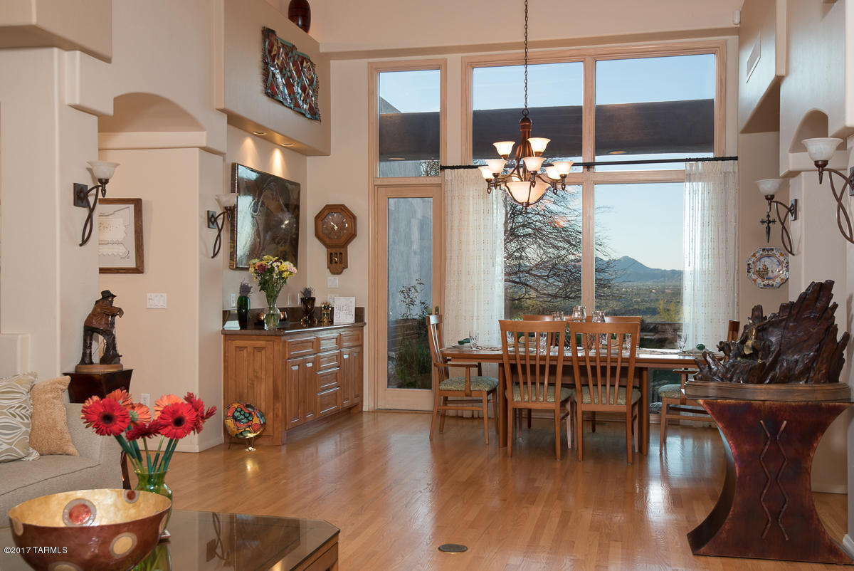 10350 N Cliff Dweller Place