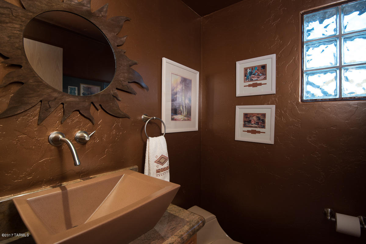 10350 N Cliff Dweller Place