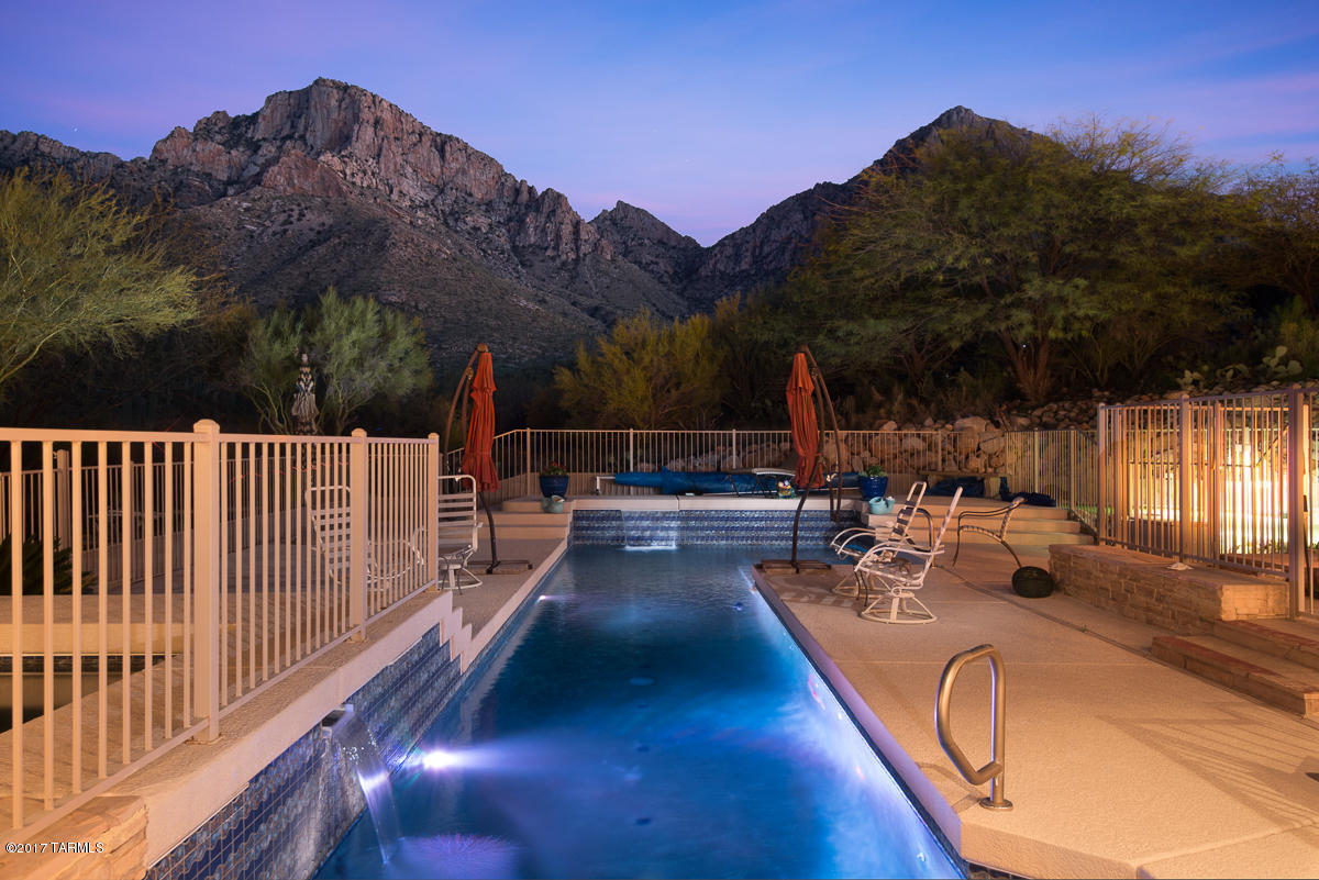 10350 N Cliff Dweller Place