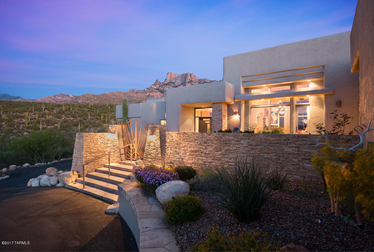 10350 N Cliff Dweller Place