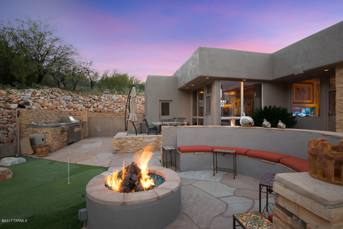 10350 N Cliff Dweller Place