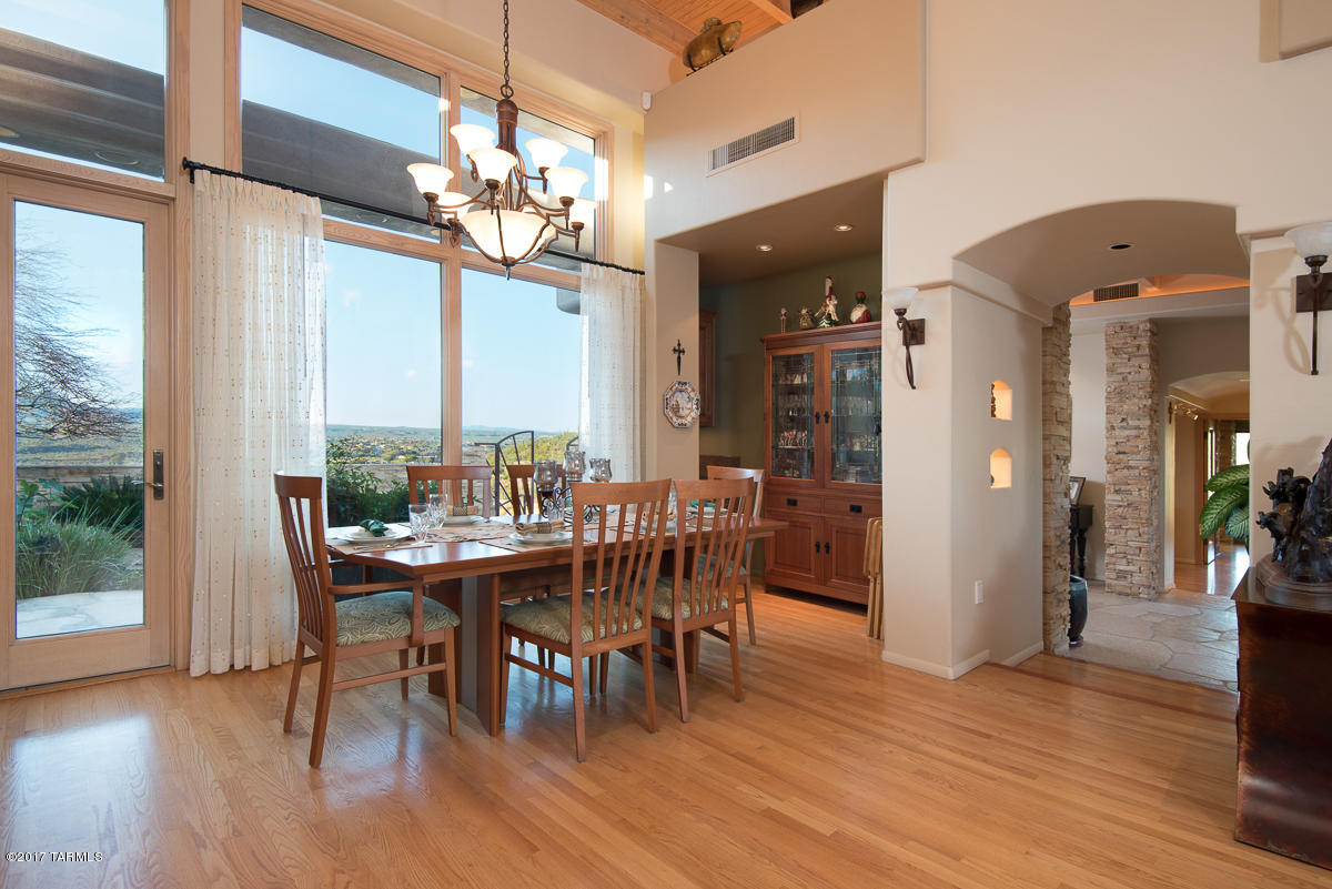 10350 N Cliff Dweller Place