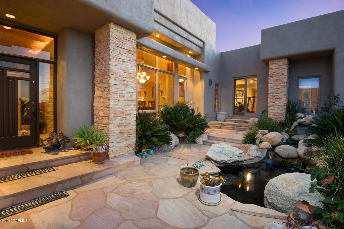 10350 N Cliff Dweller Place