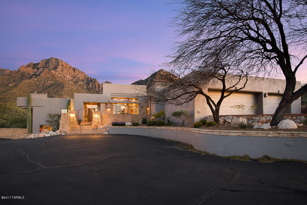 10350 N Cliff Dweller Place