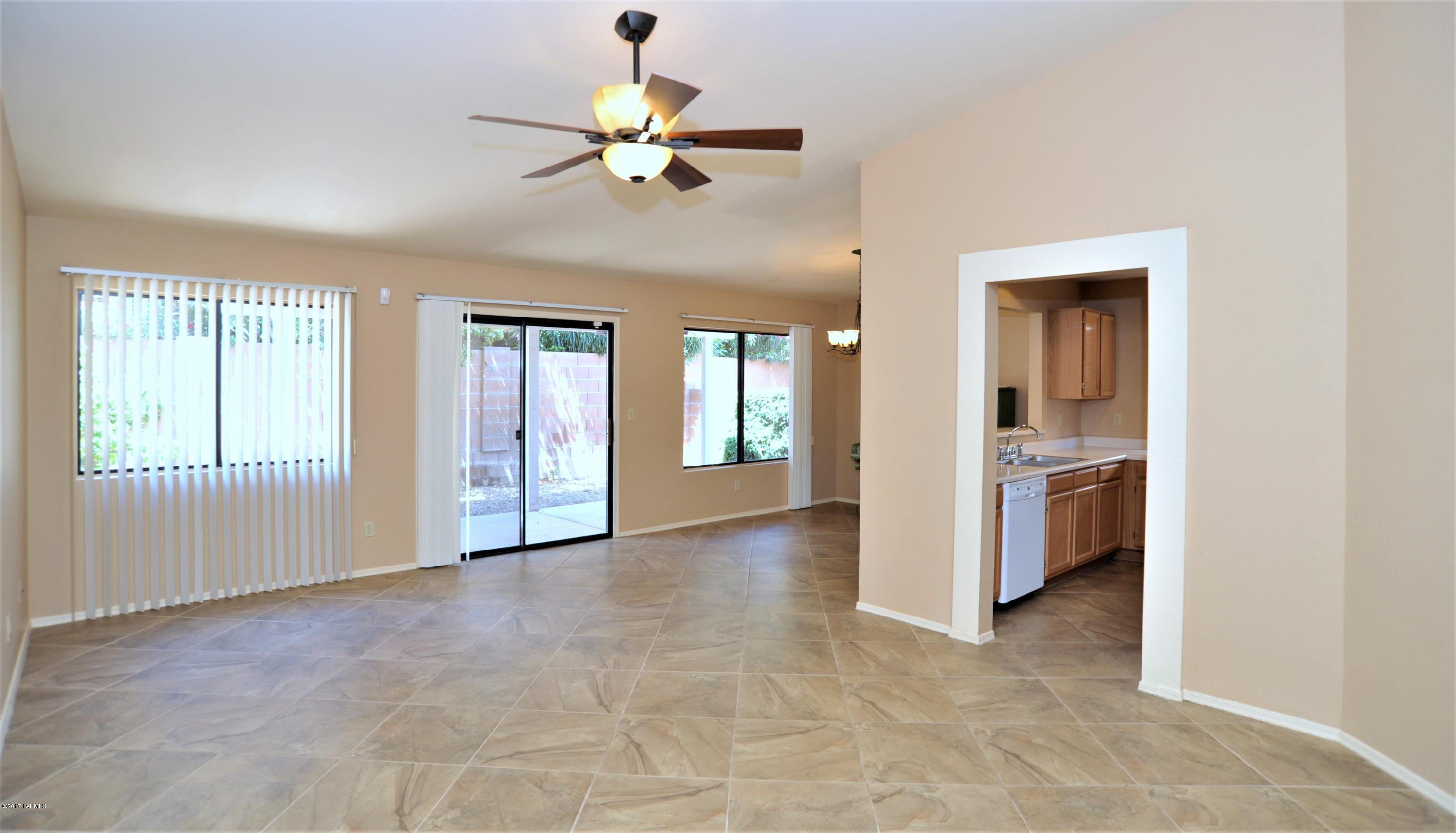 3088 W Autumn Breeze Drive