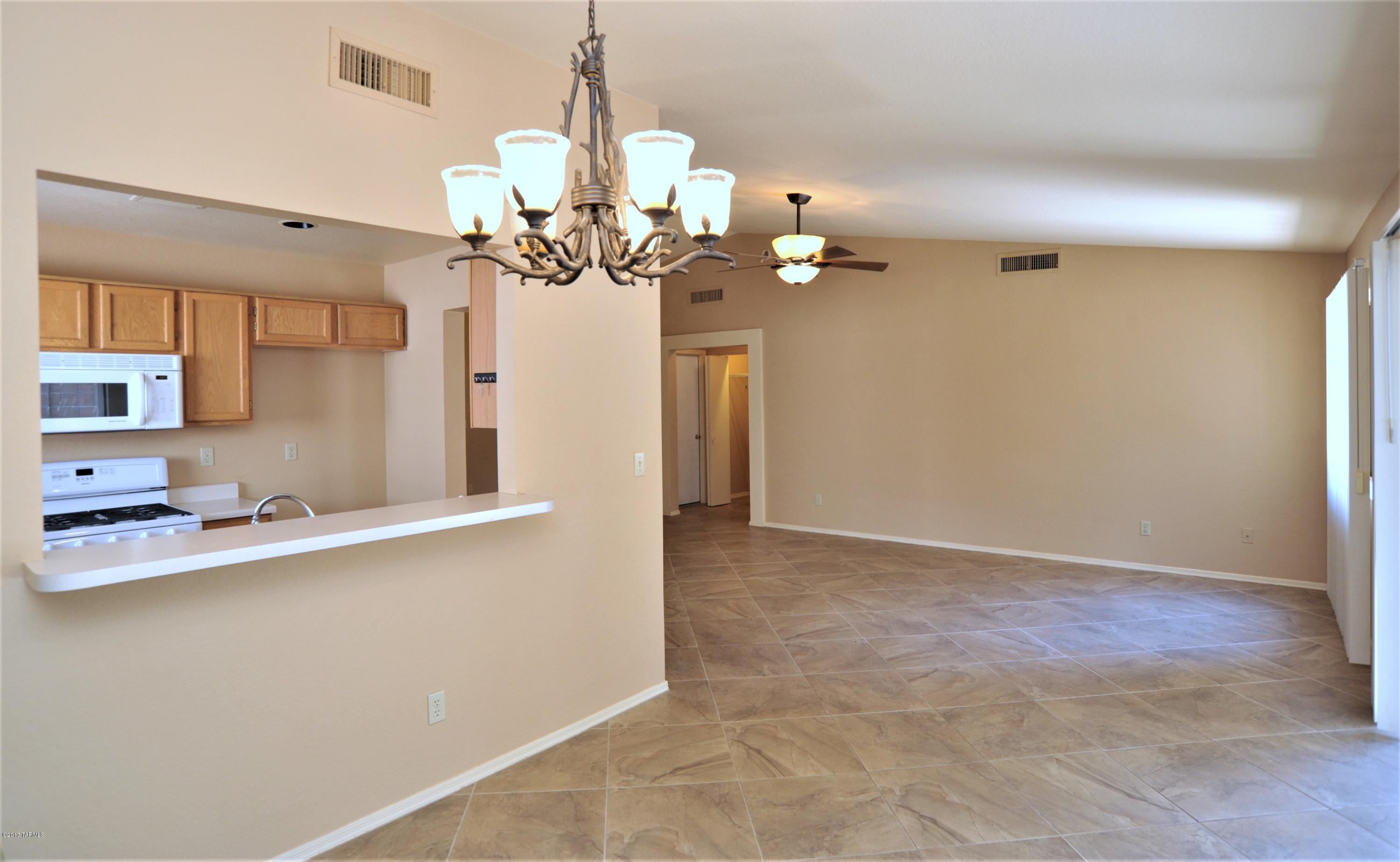 3088 W Autumn Breeze Drive