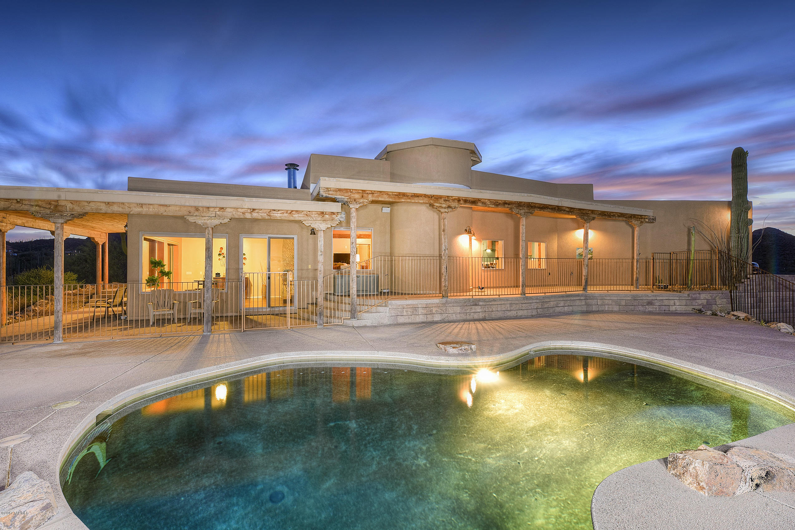 3151 W Mockingbird Lane