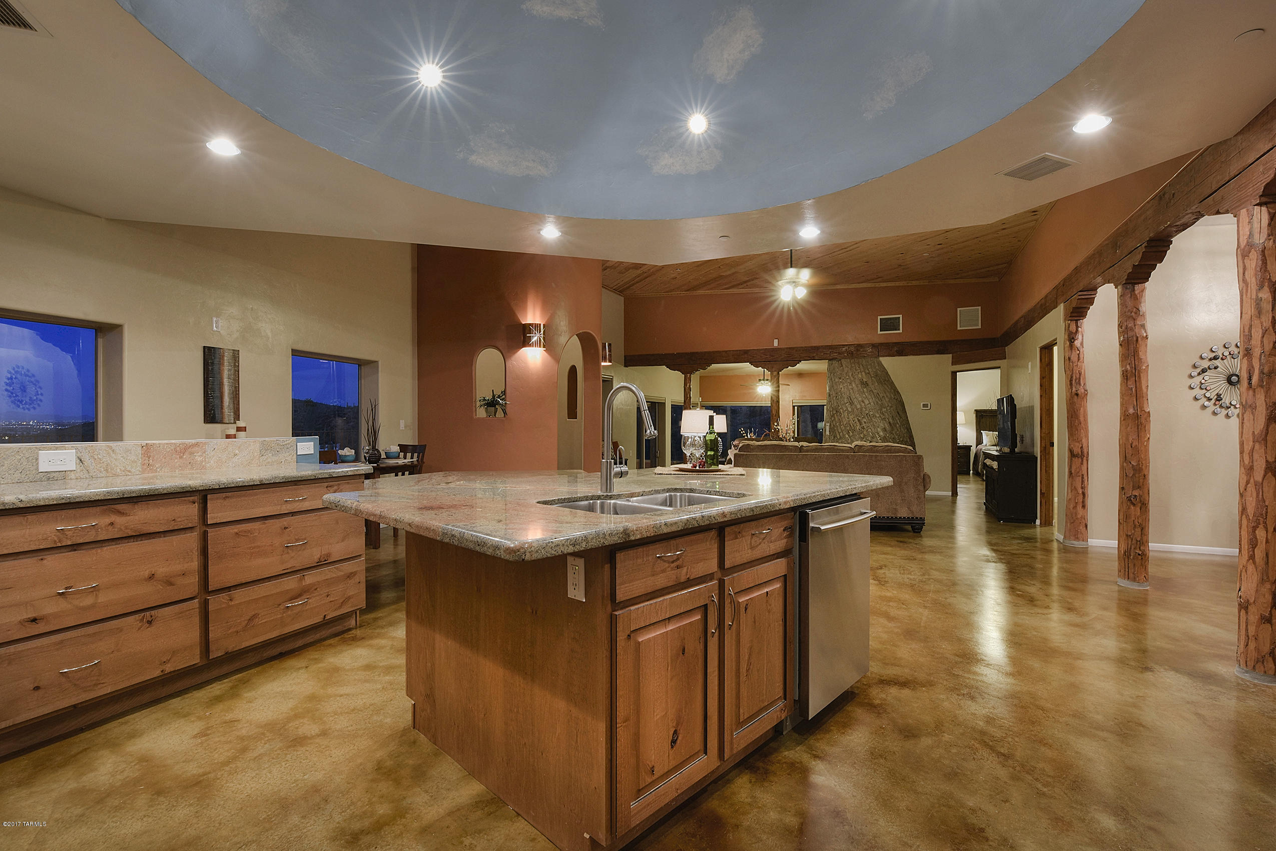 3151 W Mockingbird Lane