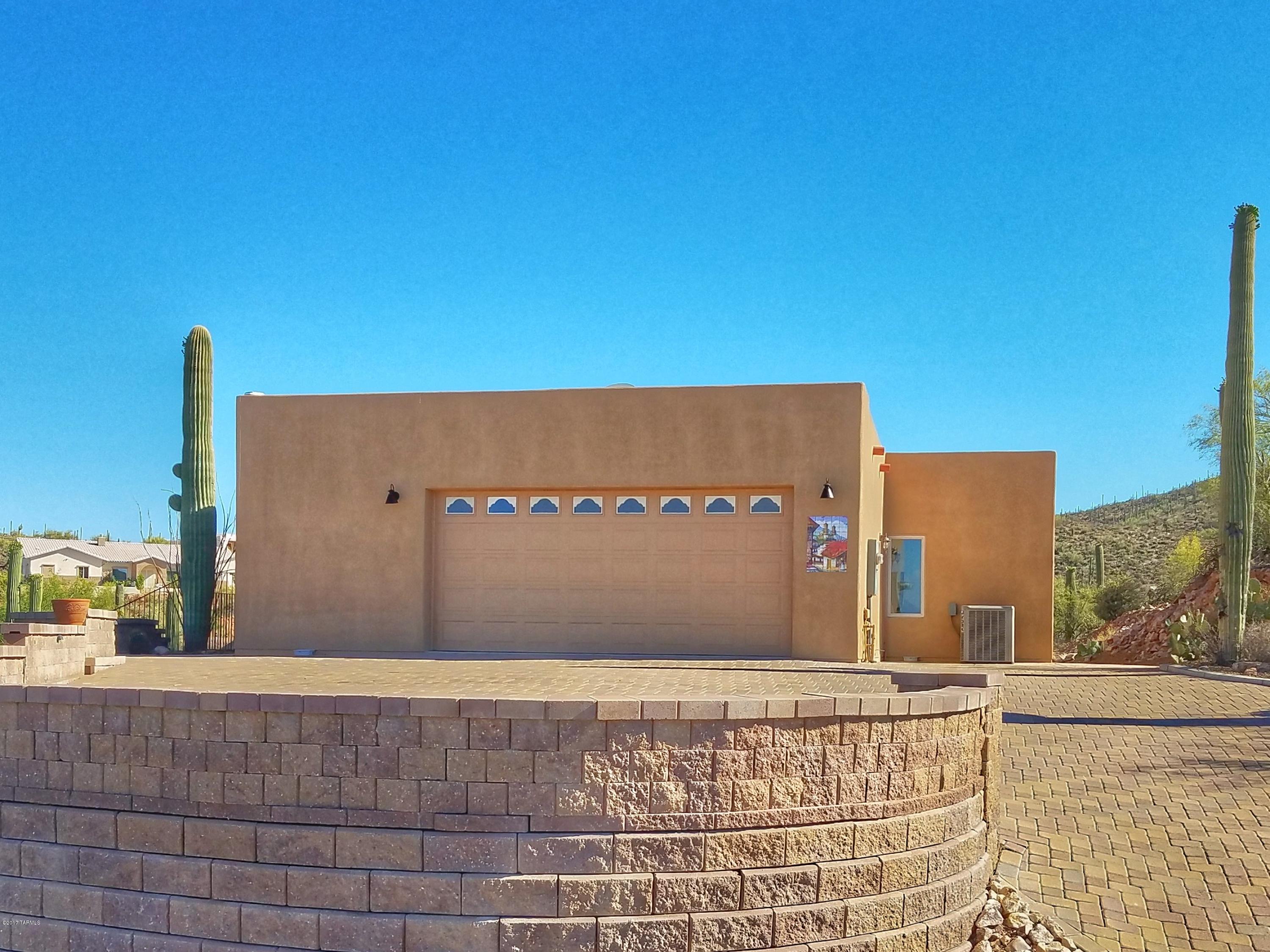 3151 W Mockingbird Lane