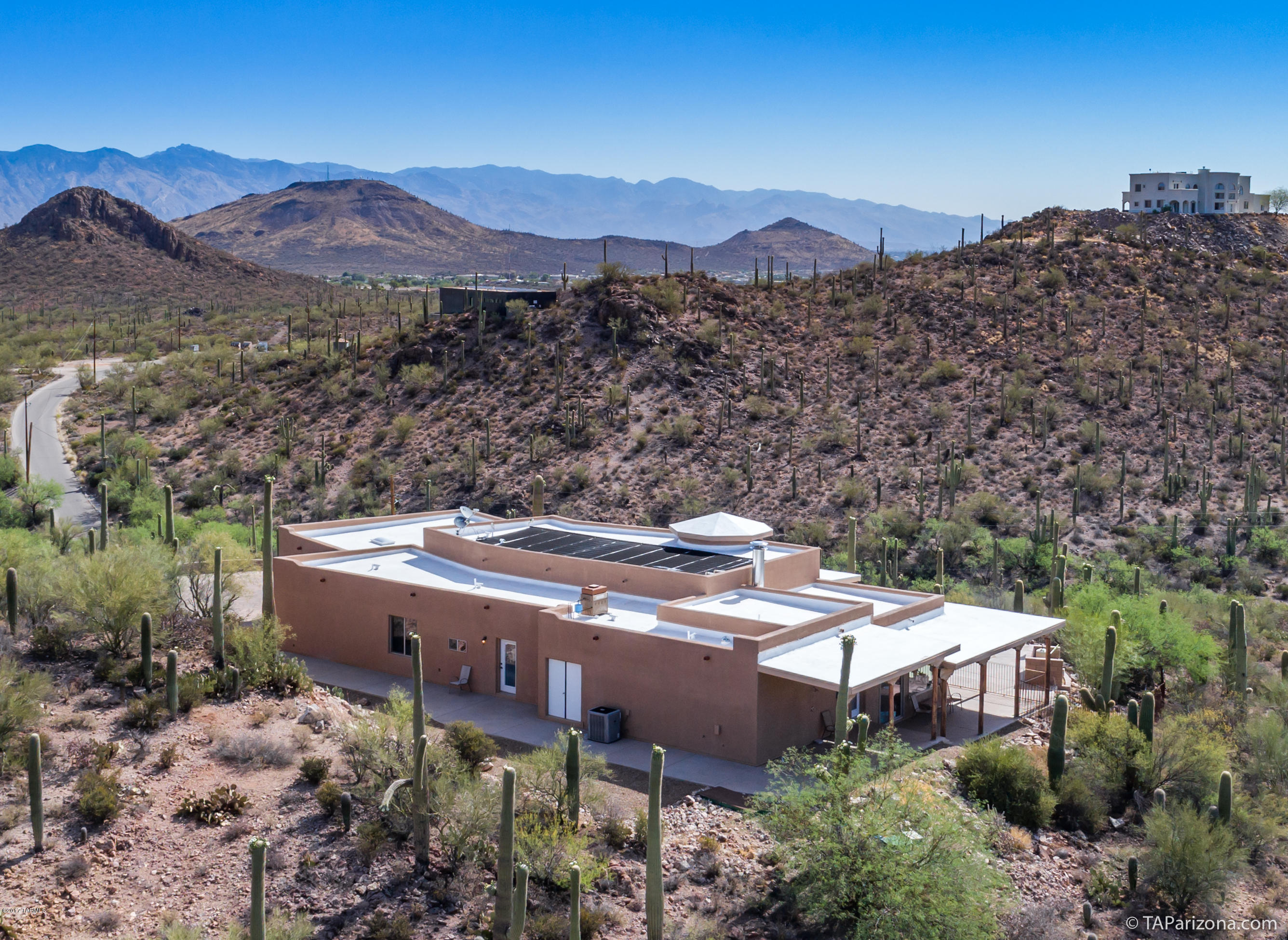 3151 W Mockingbird Lane