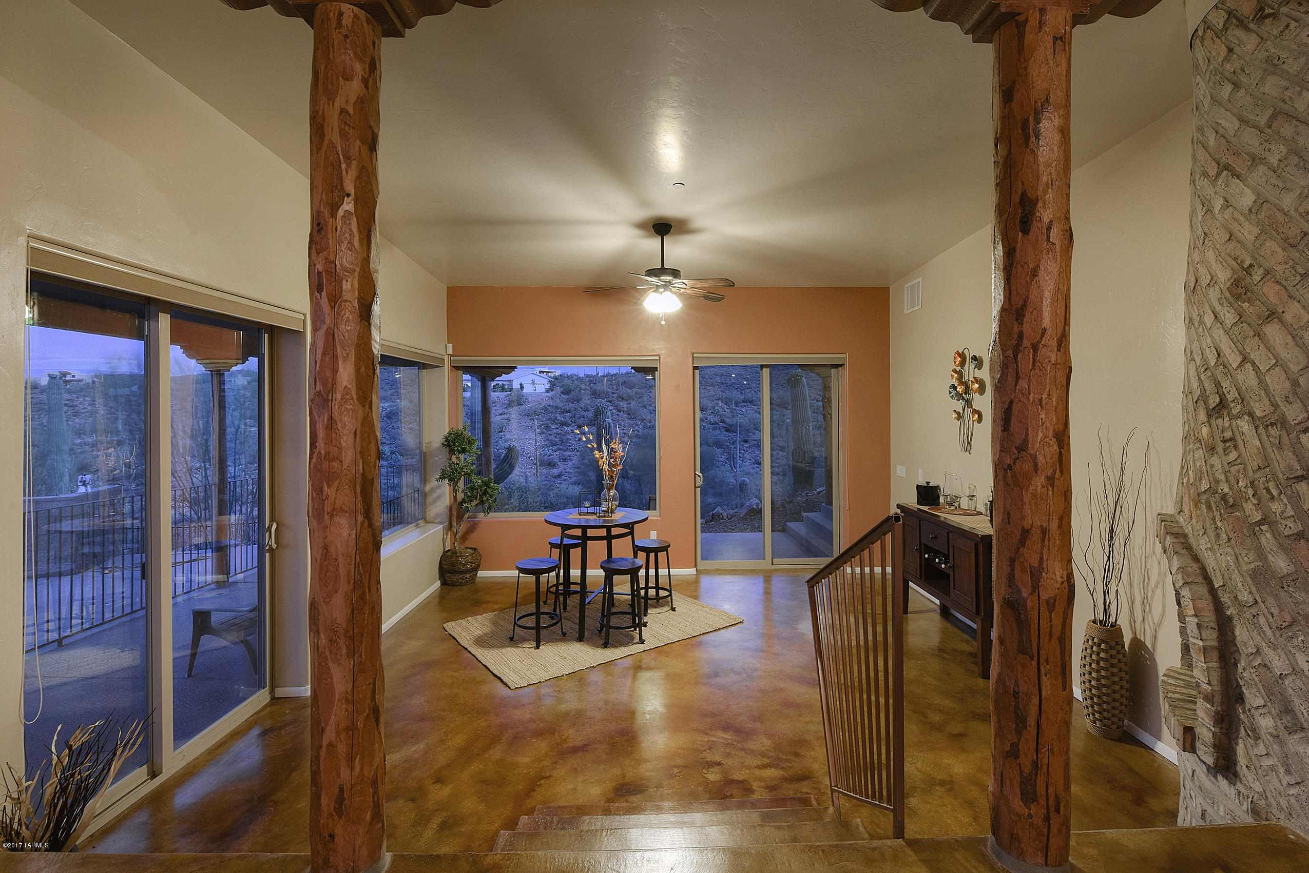 3151 W Mockingbird Lane