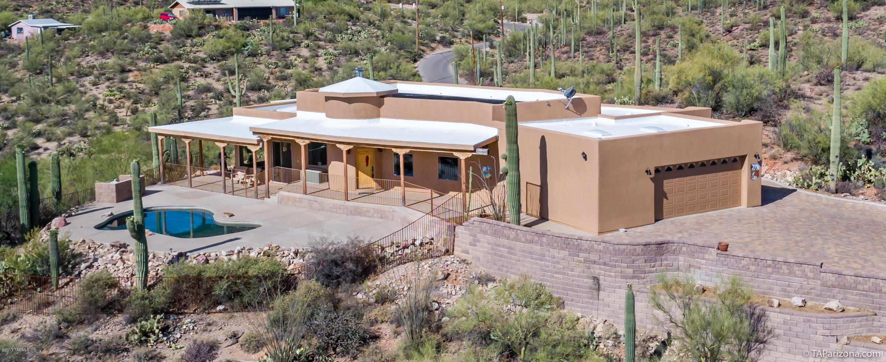 3151 W Mockingbird Lane