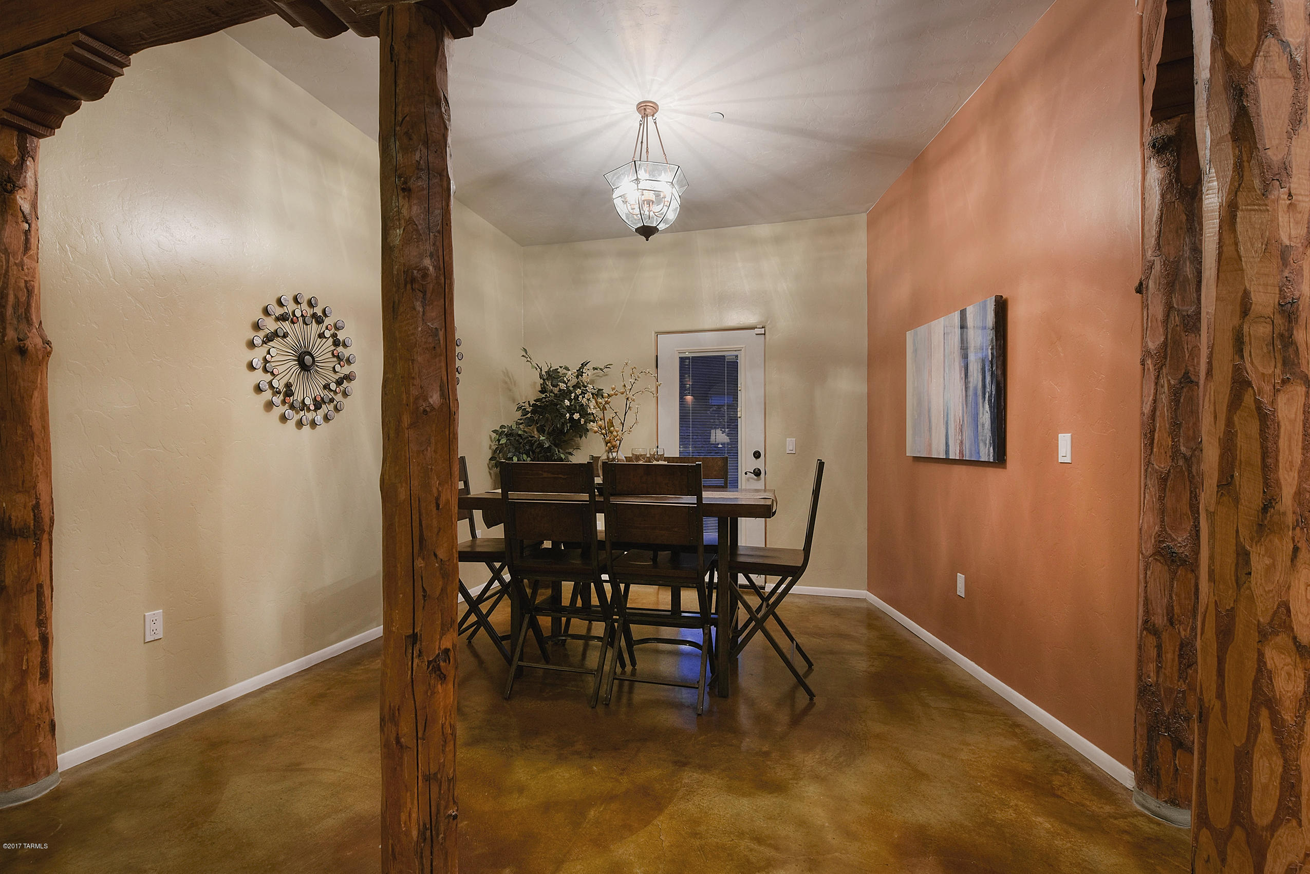 3151 W Mockingbird Lane