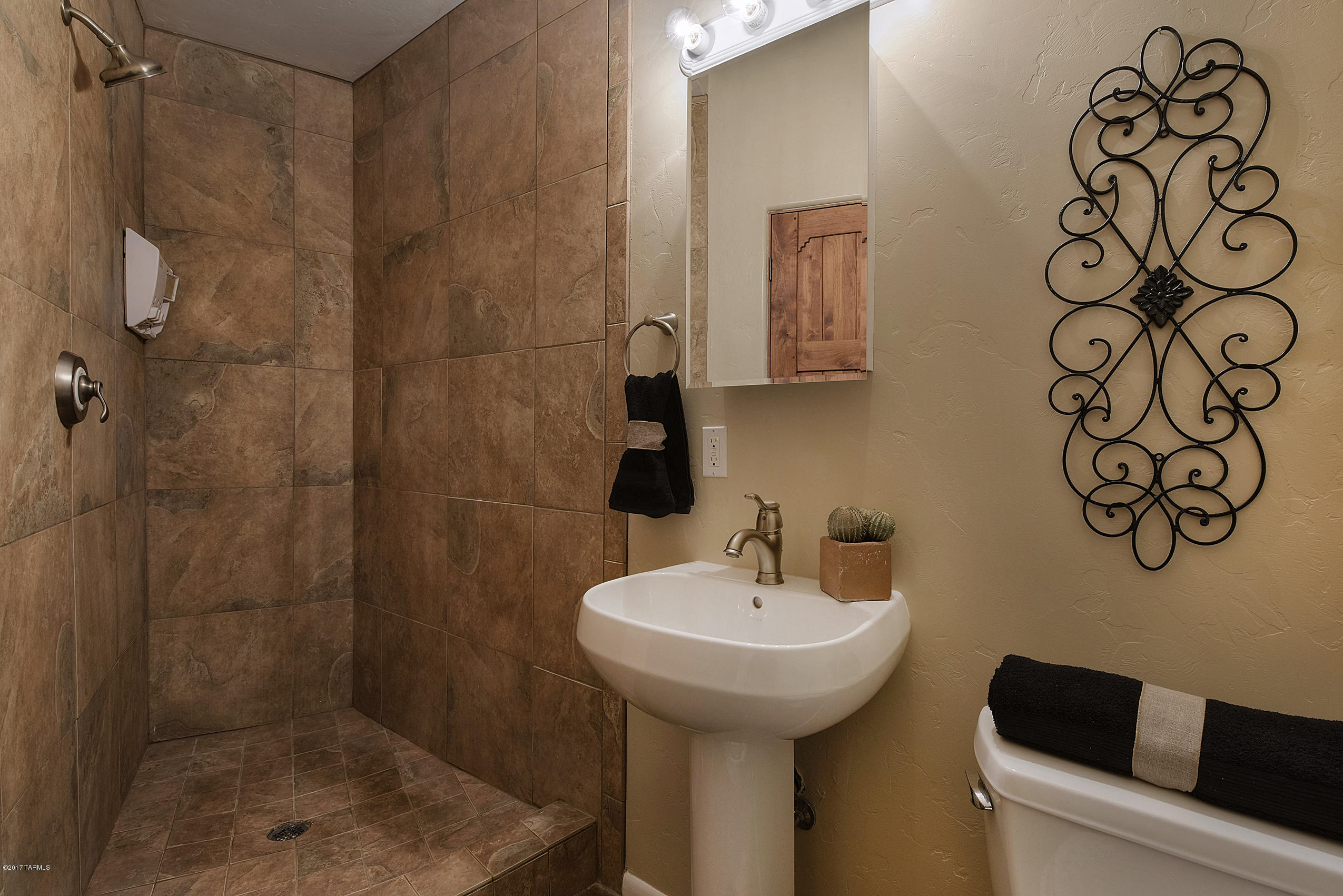 3151 W Mockingbird Lane