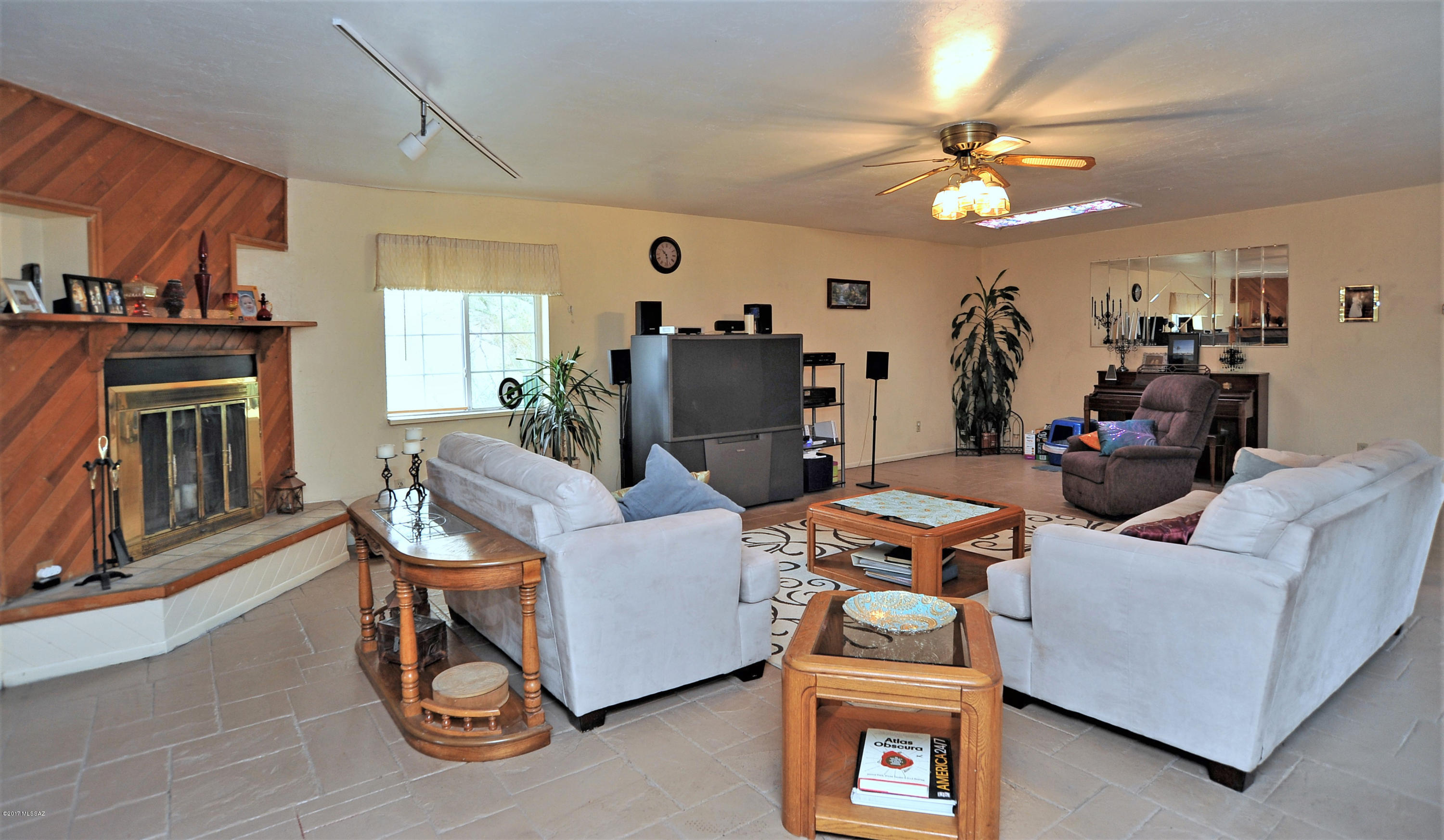 1061 W Roller Coaster Road