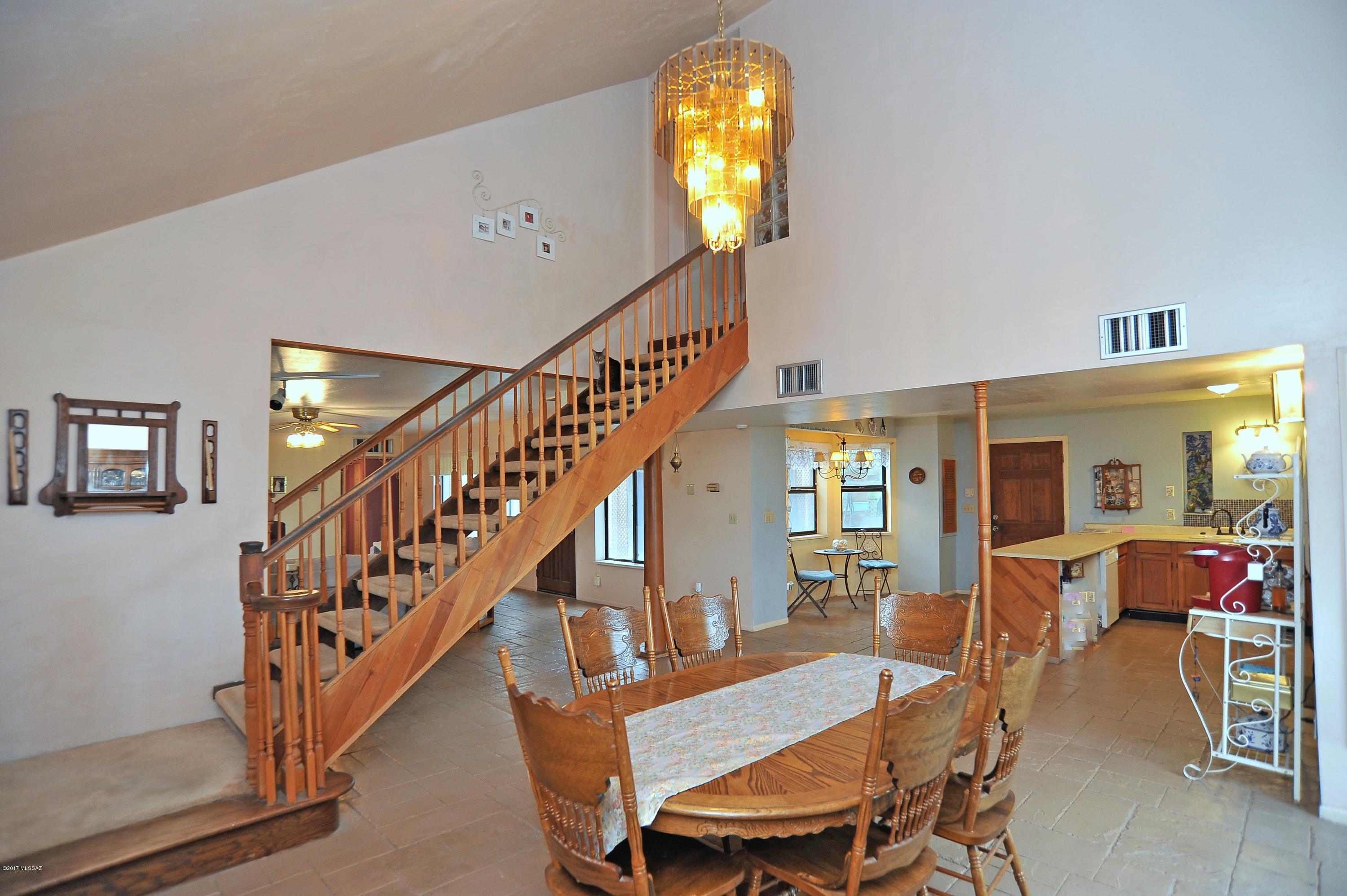 1061 W Roller Coaster Road