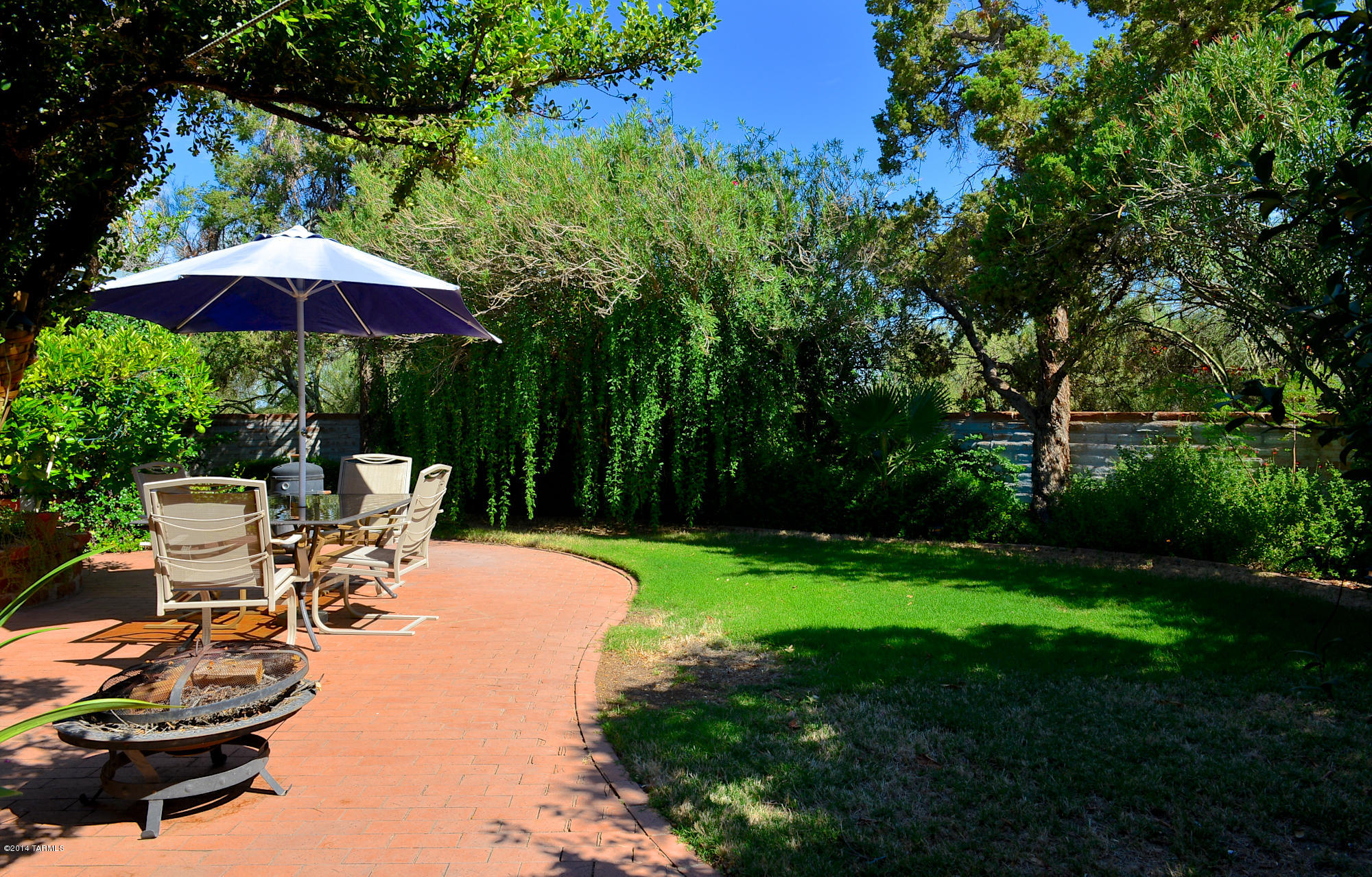 1240 W Maximilian Way