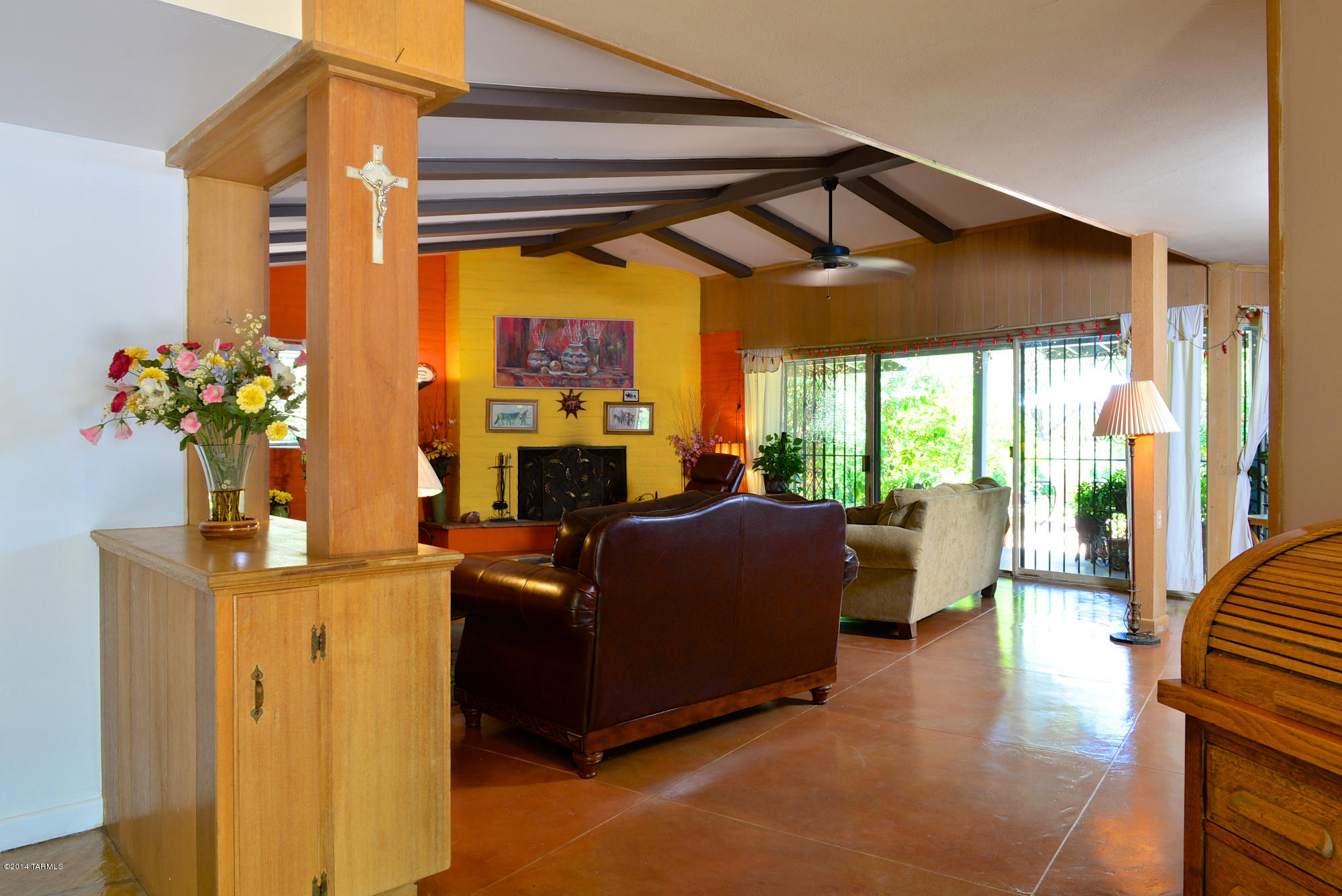 1240 W Maximilian Way