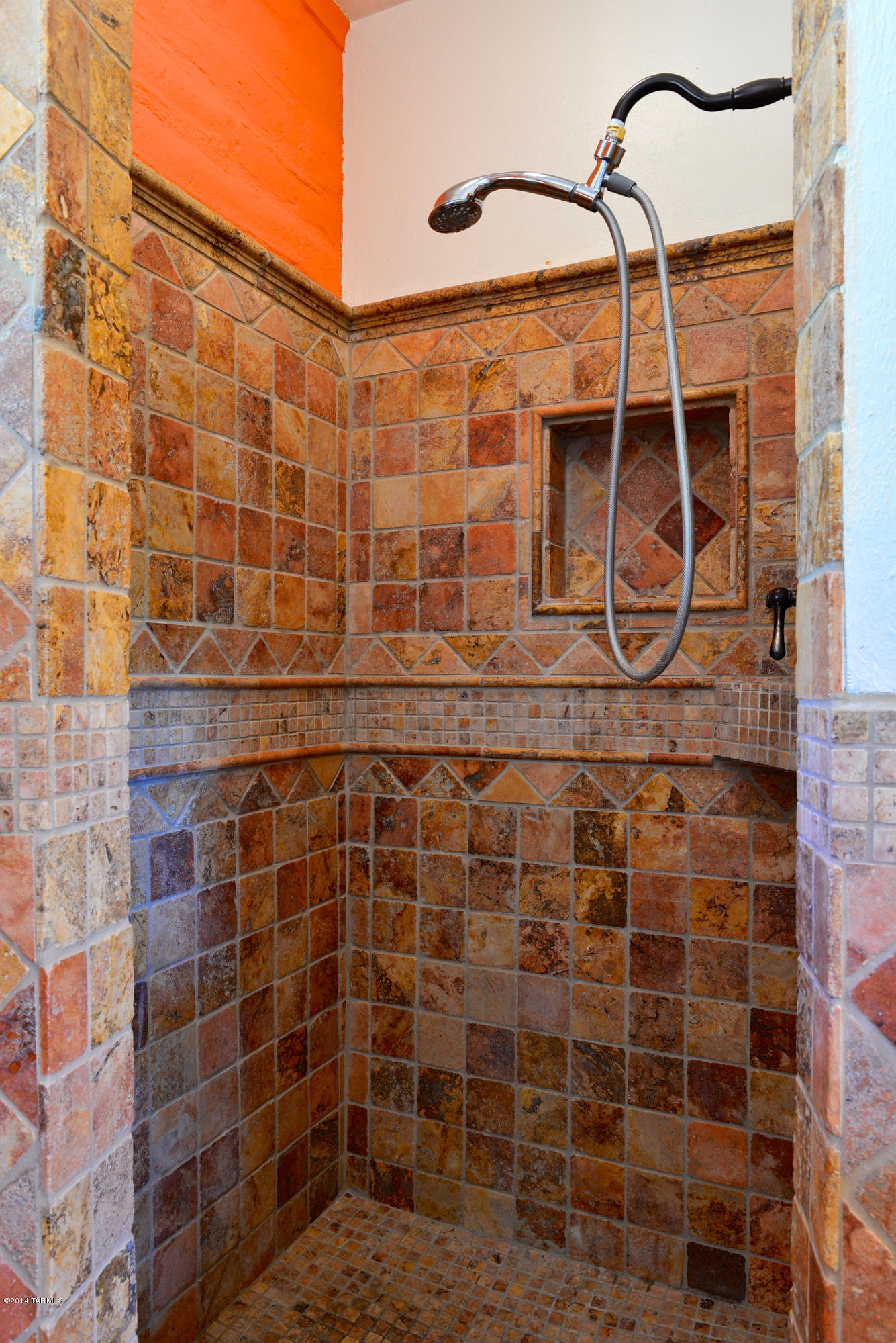 1240 W Maximilian Way