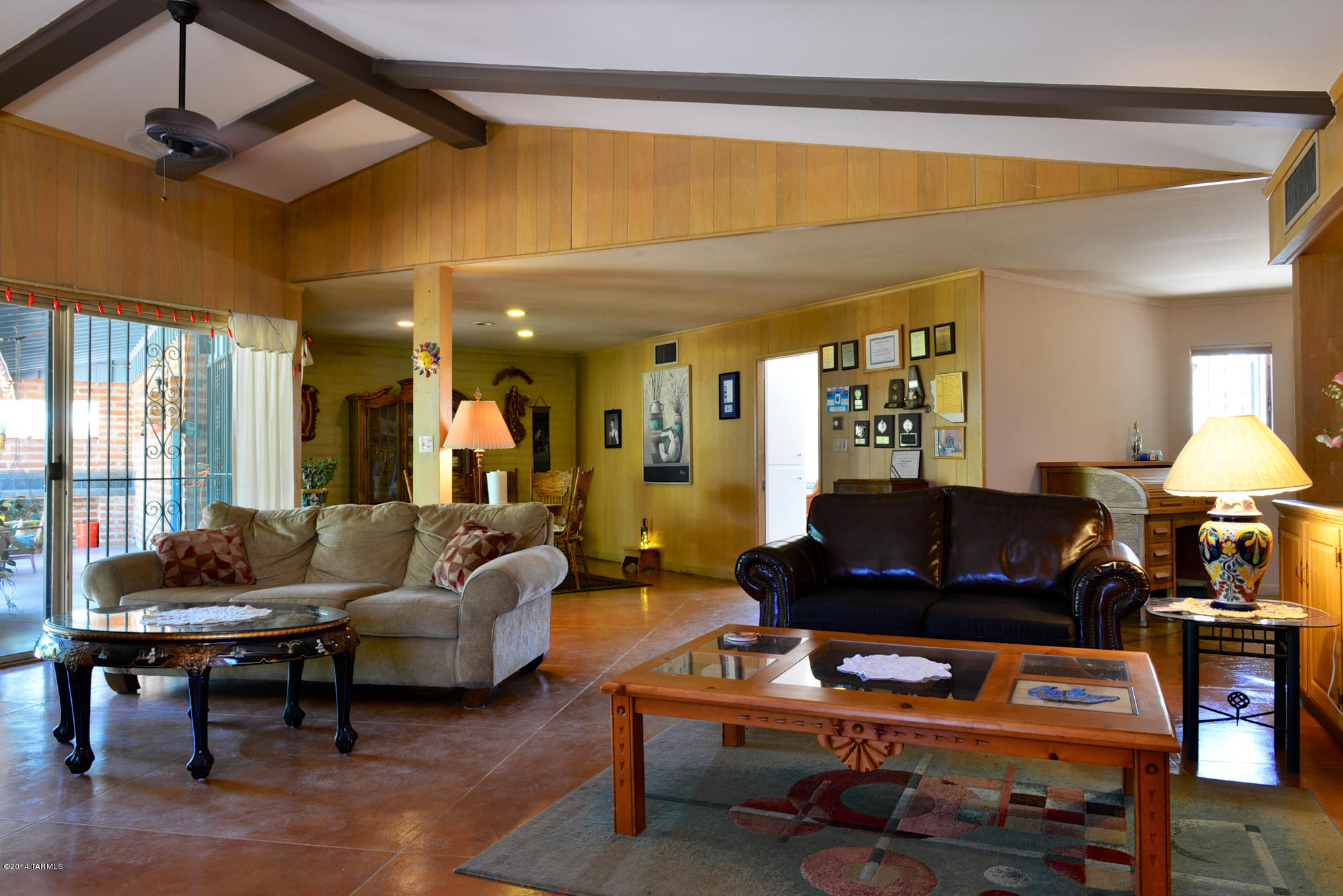 1240 W Maximilian Way