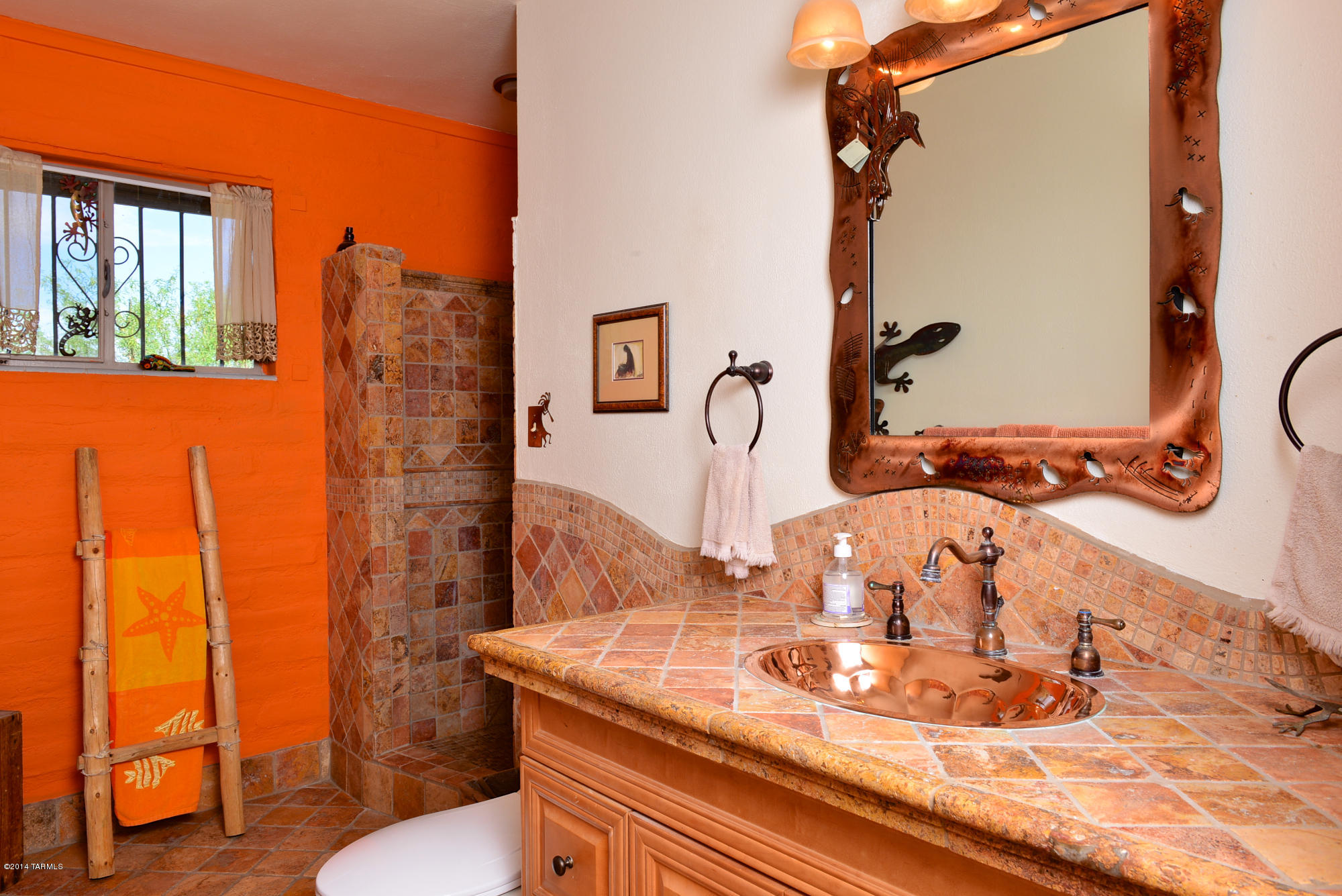 1240 W Maximilian Way