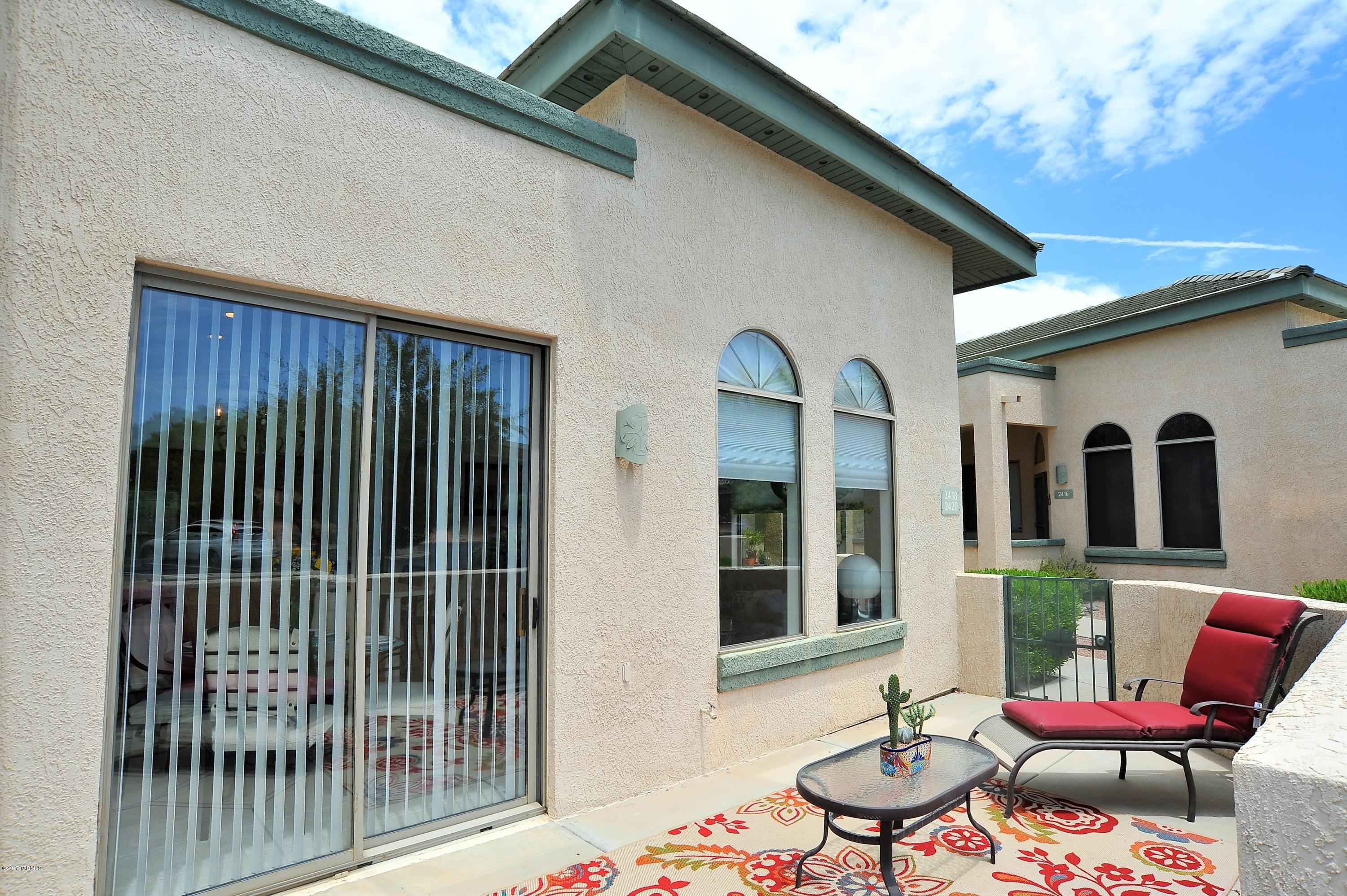 2418 W Via Di Silvio