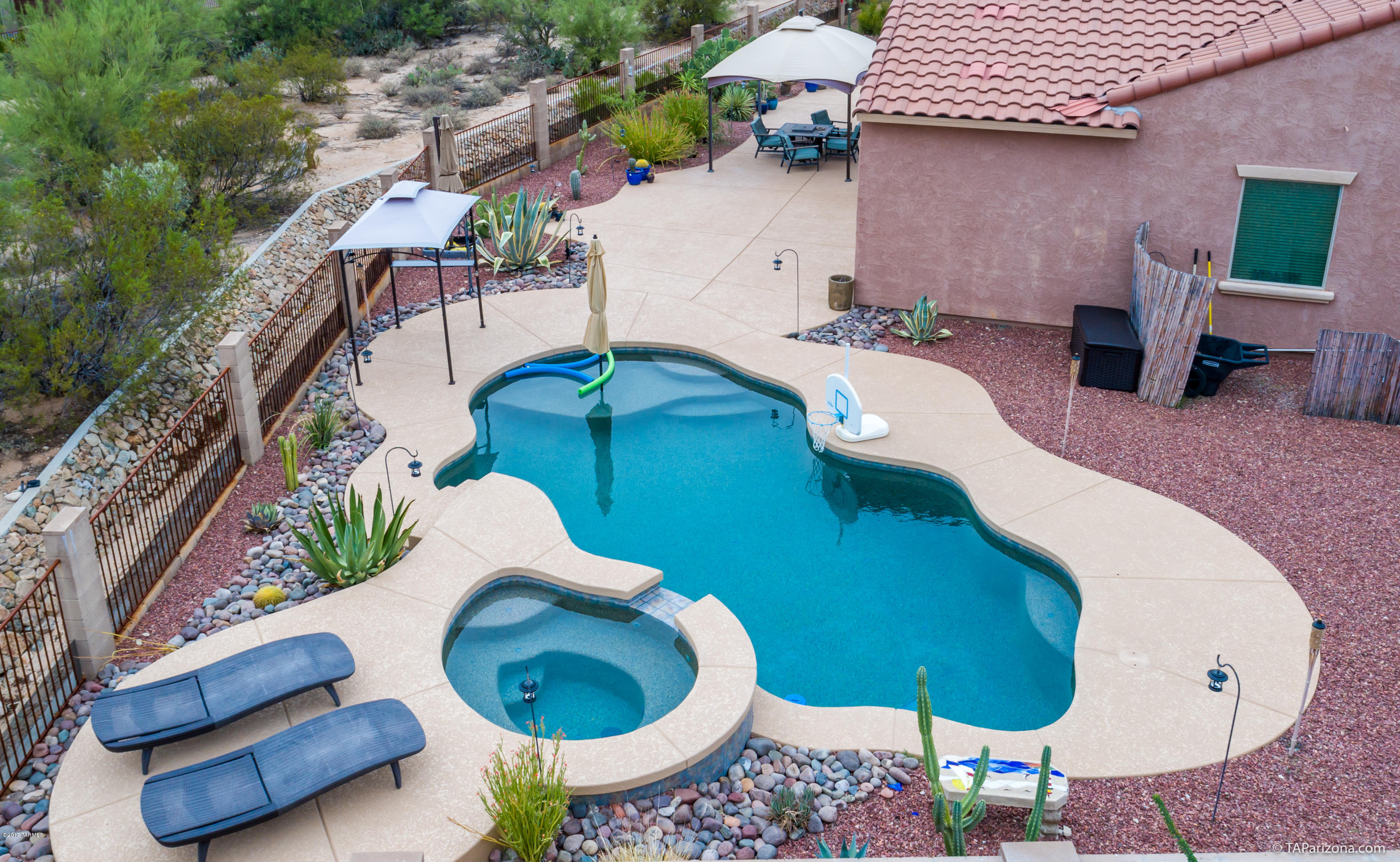 12585 N Golden Mirror Drive