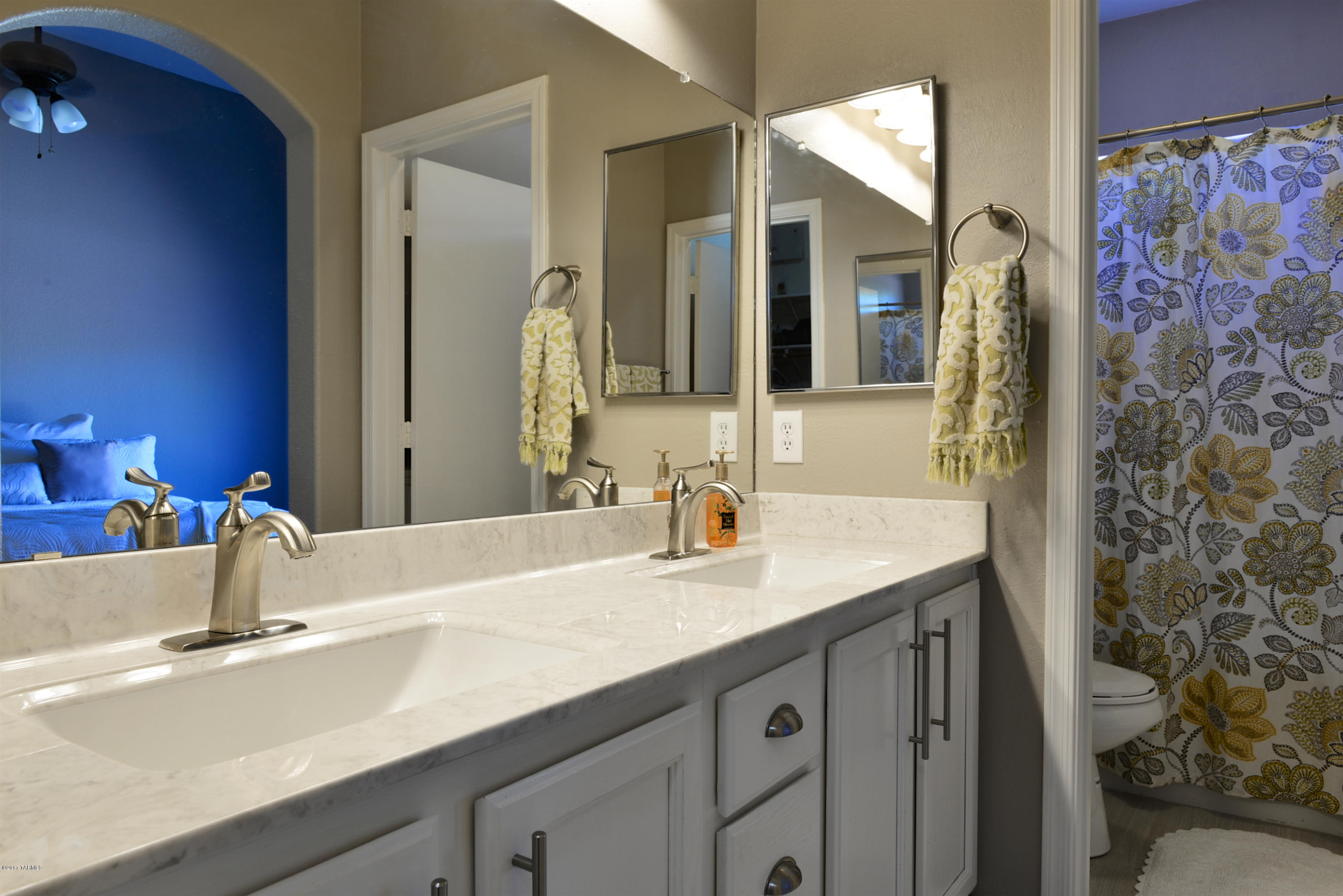 7548 W Mission View Place