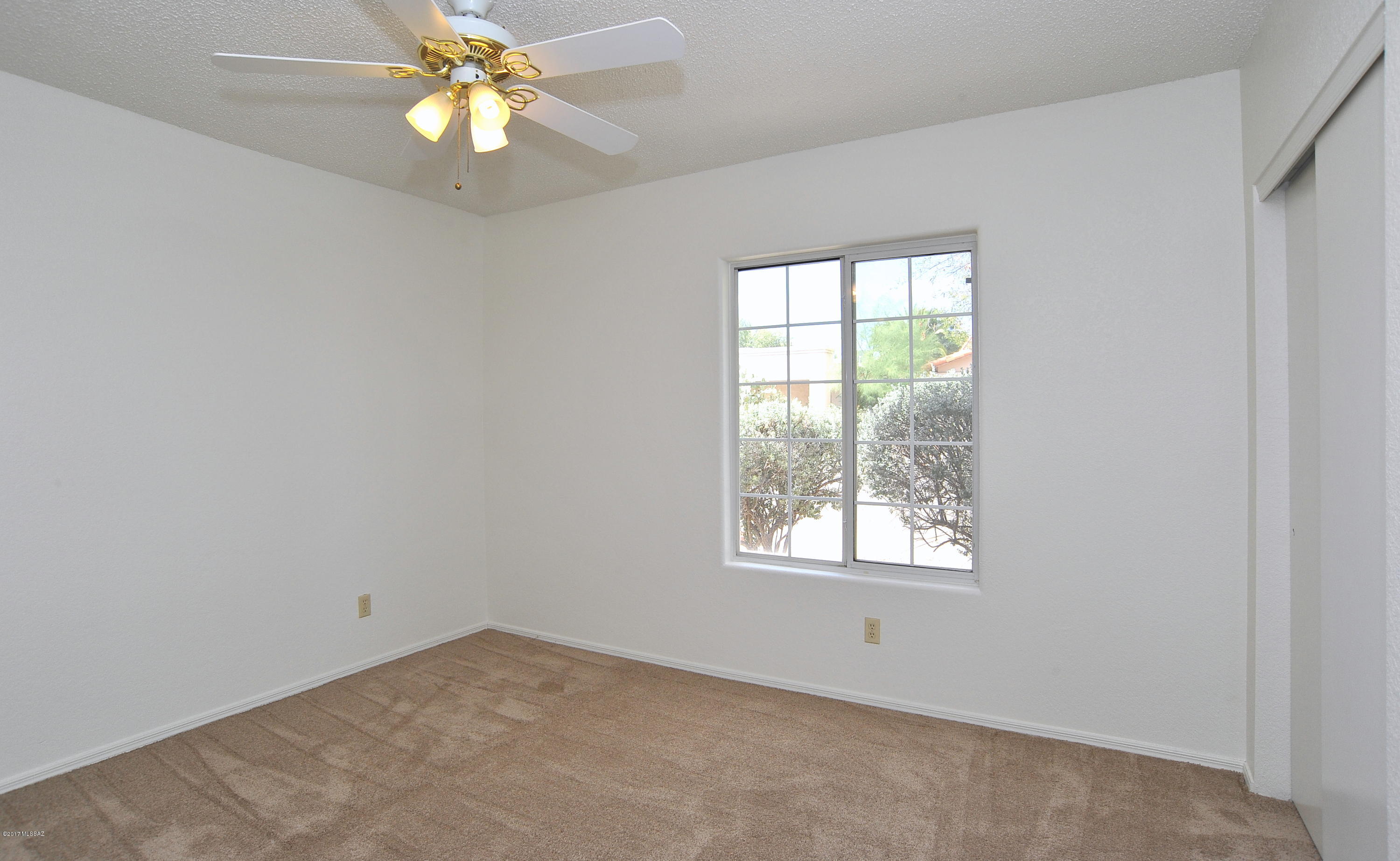 2631 W Camino De La Joya