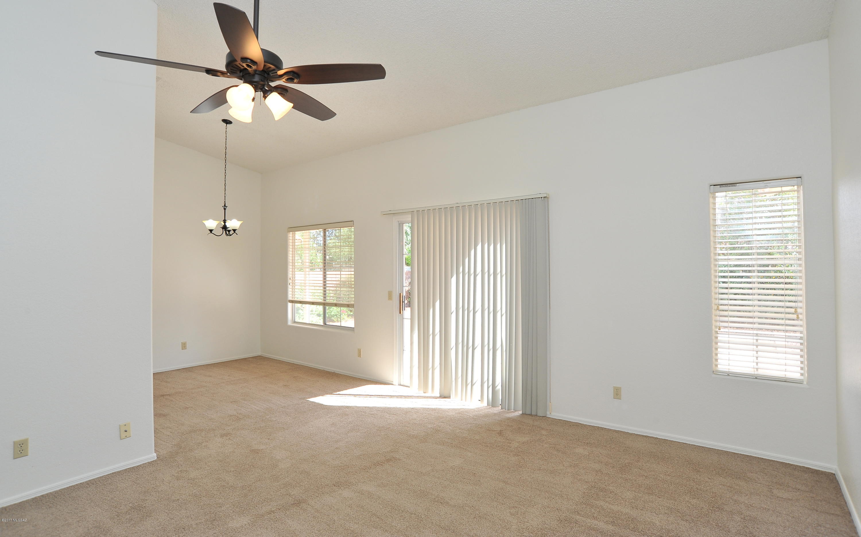 2631 W Camino De La Joya