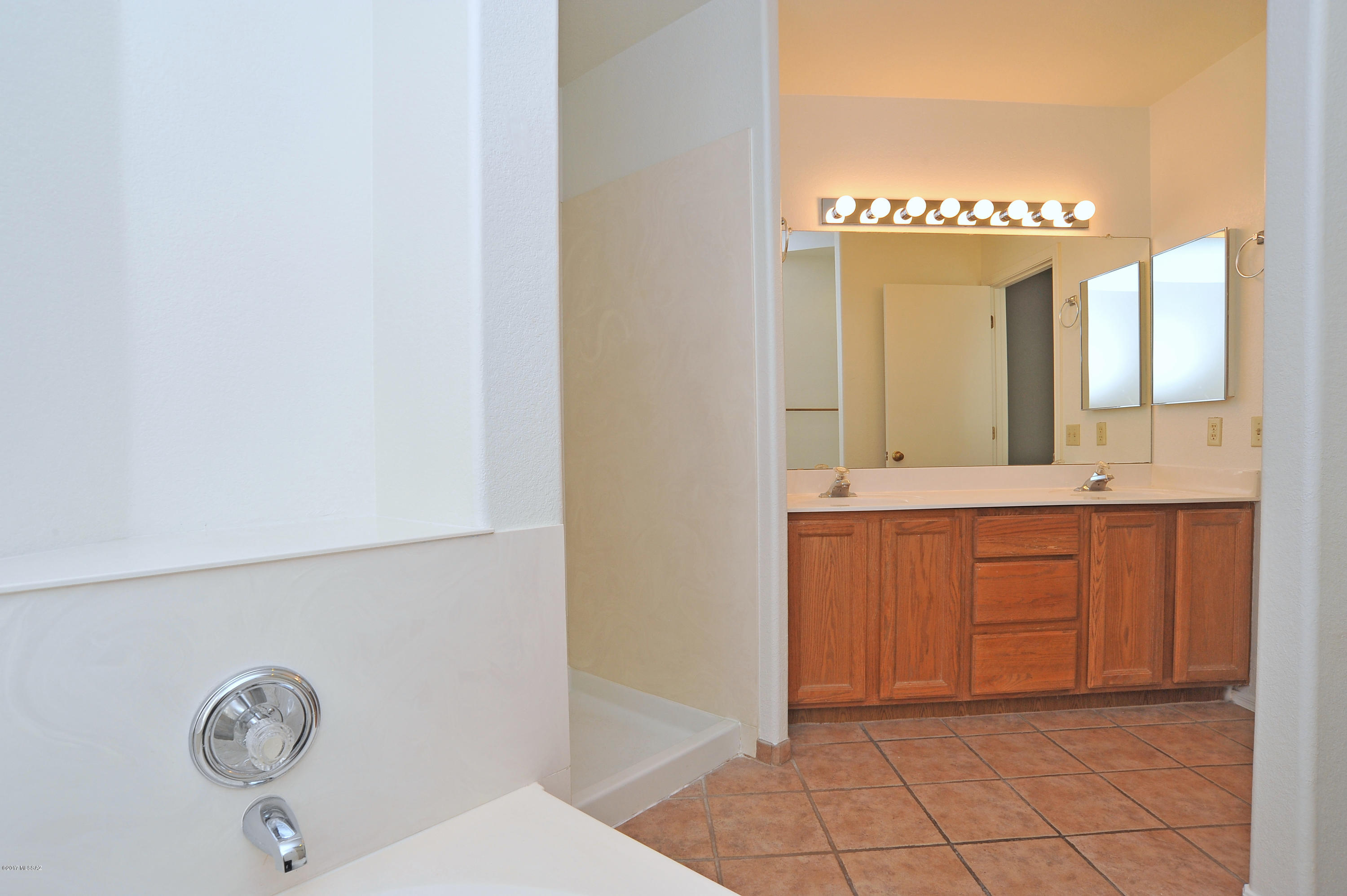 2631 W Camino De La Joya