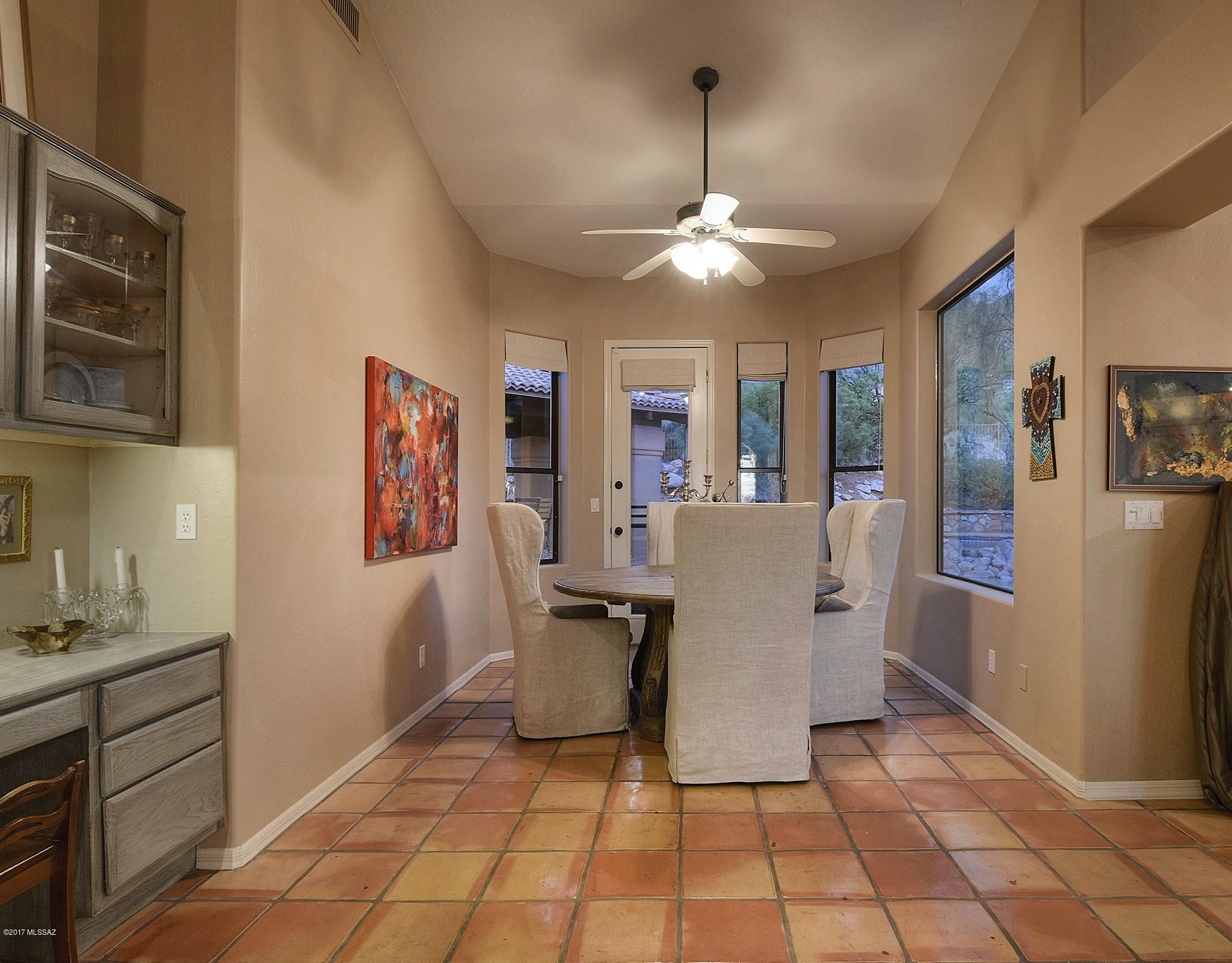 1661 E Crimson Canyon Place