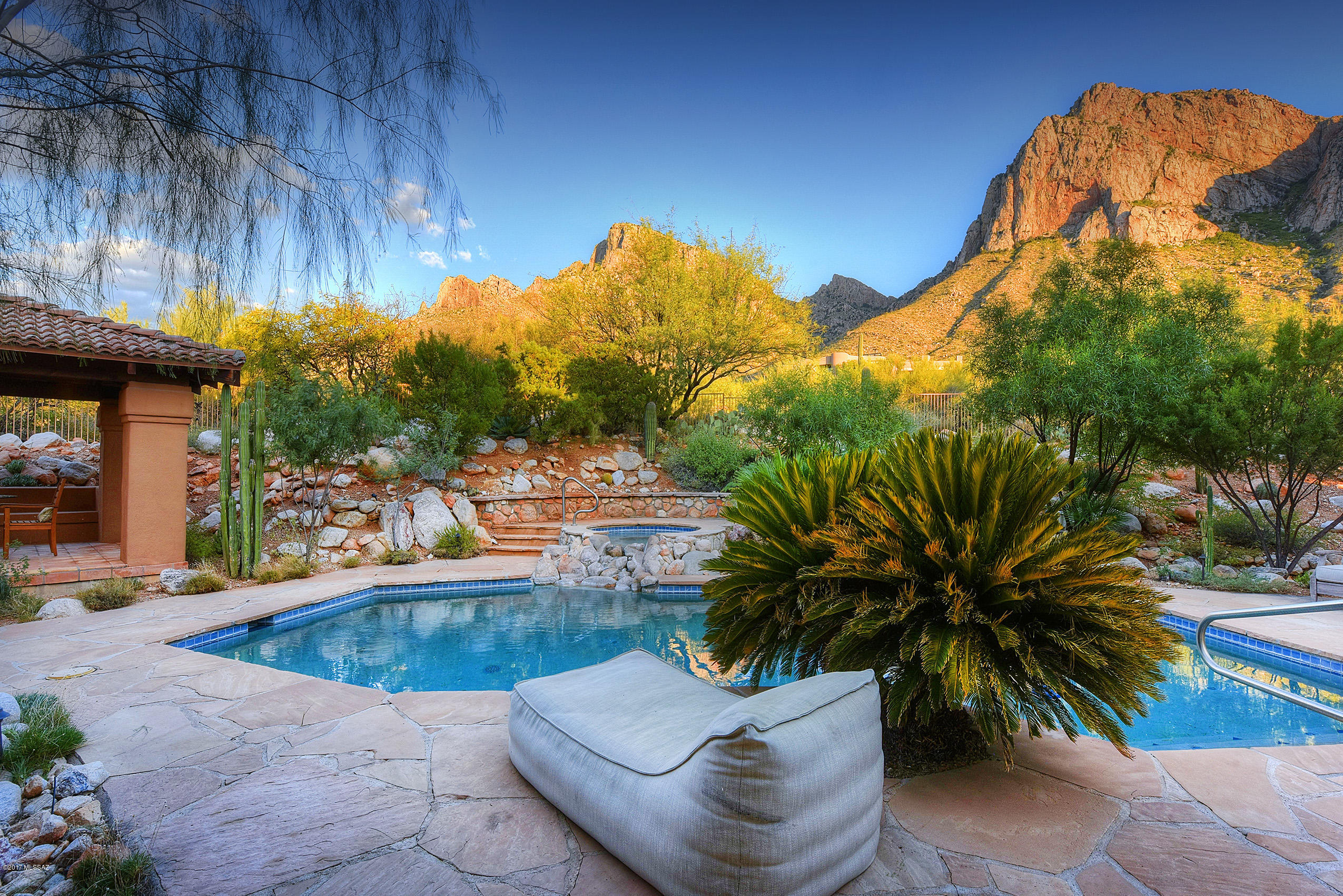 1661 E Crimson Canyon Place