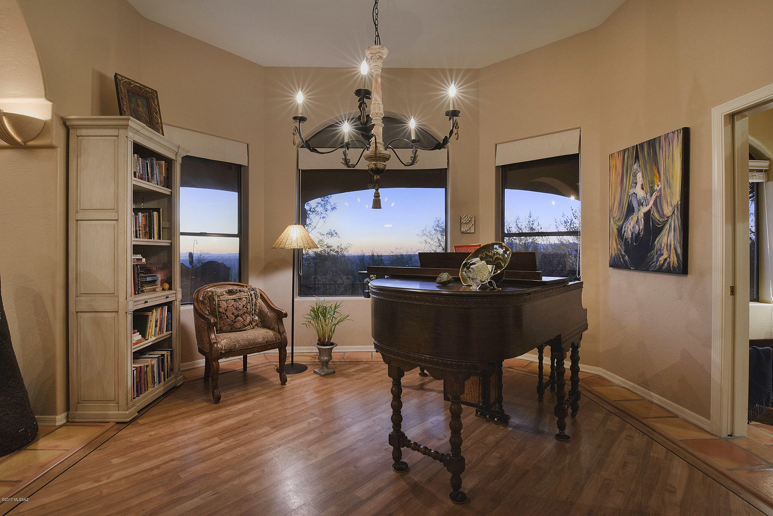 1661 E Crimson Canyon Place