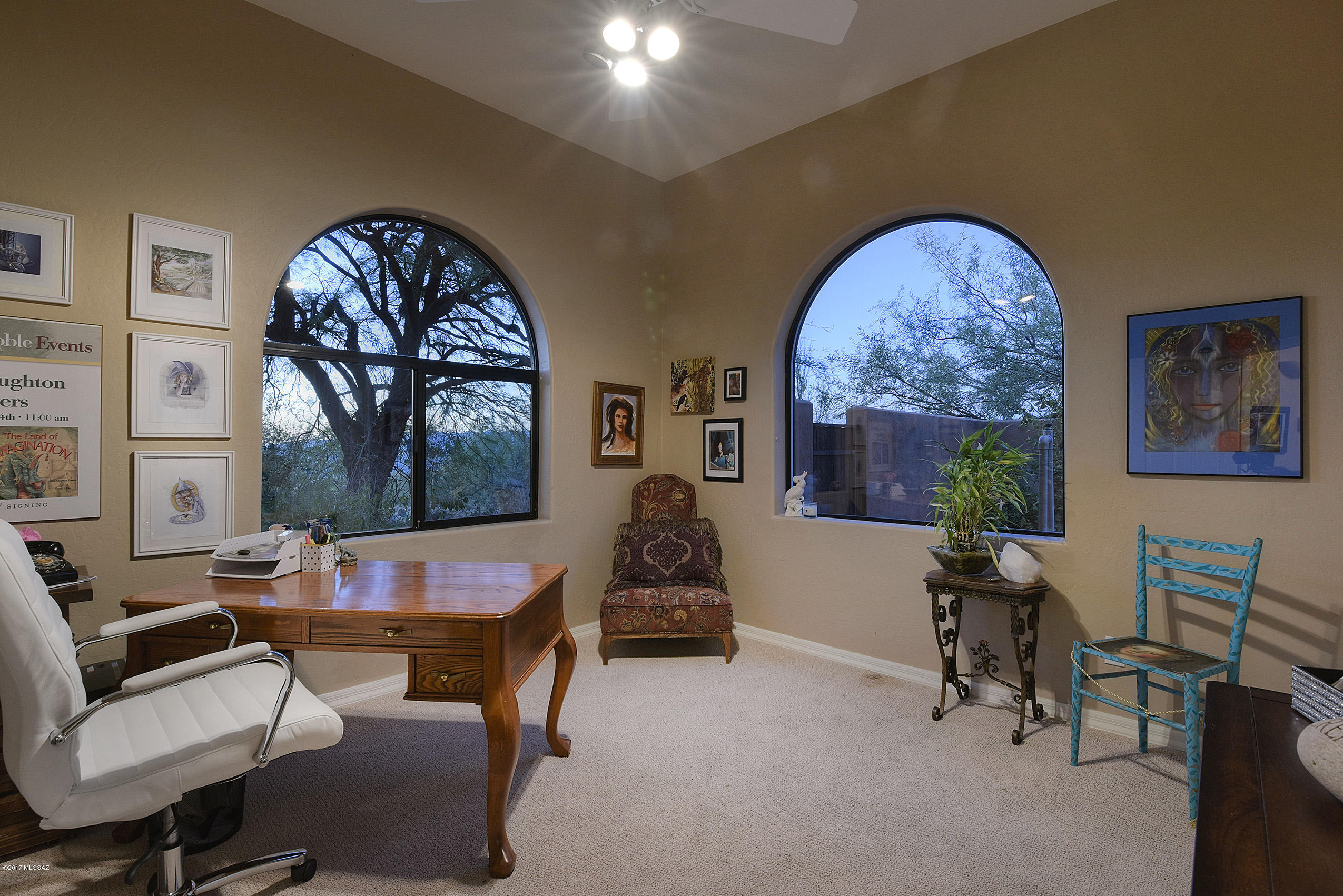 1661 E Crimson Canyon Place